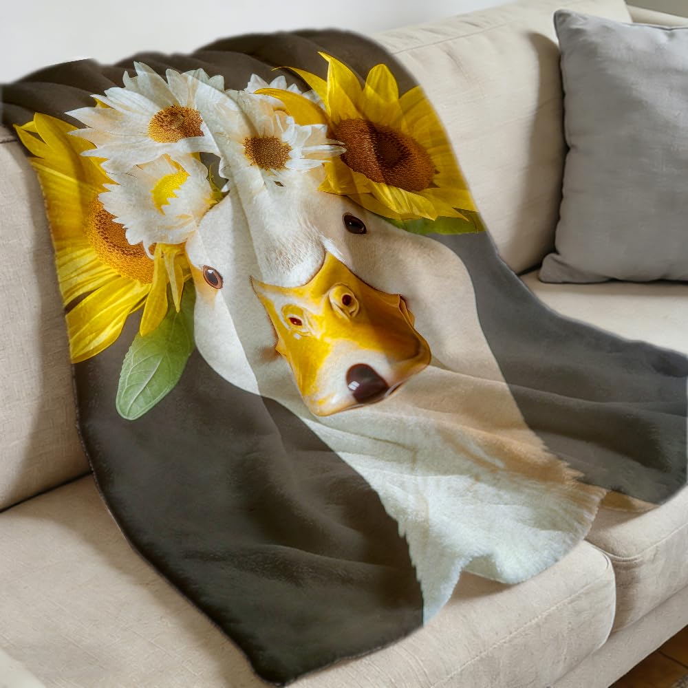 ZHOUSHUTONG Funny Duck Throw Blanket Super Soft Warm Cozy Flannel Blanket for Couch Bedroom Sofa Office Rustic Farmhouse Home Decor Gift for Women Girls Kids 49"x59"