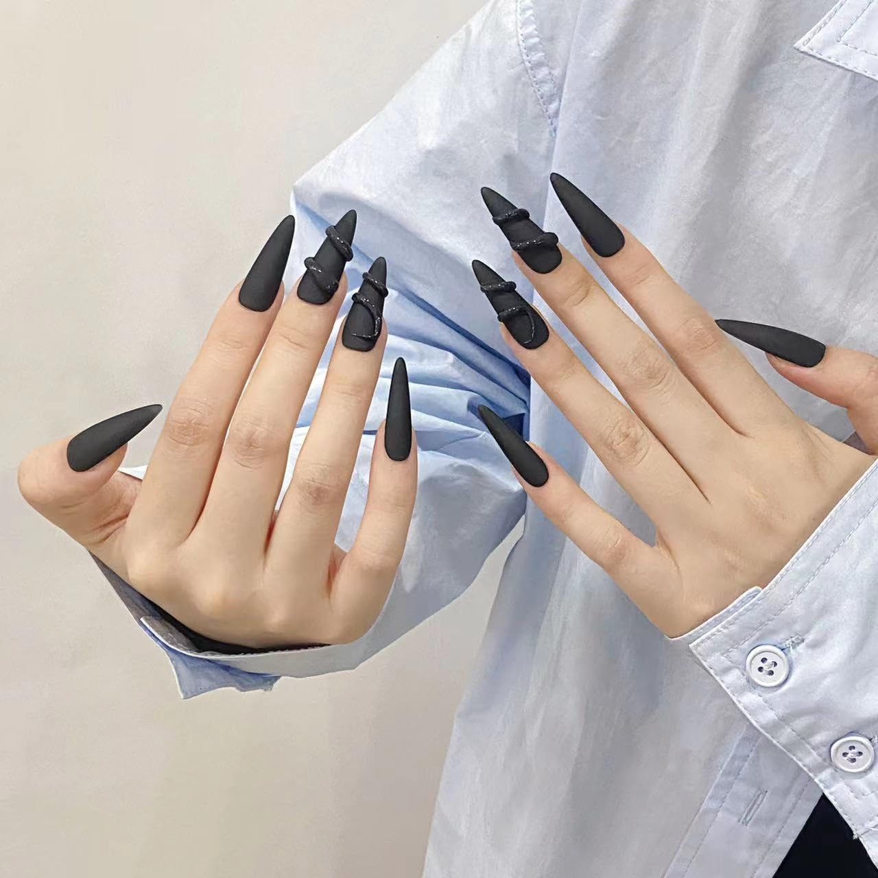 Handmade Press on Nails Stiletto 3D Snake Design in Pure Black: Elegant Matte and Glossy Finish Handmade Stiletto Press on Nails 3D Luxury Press on Nails（S）