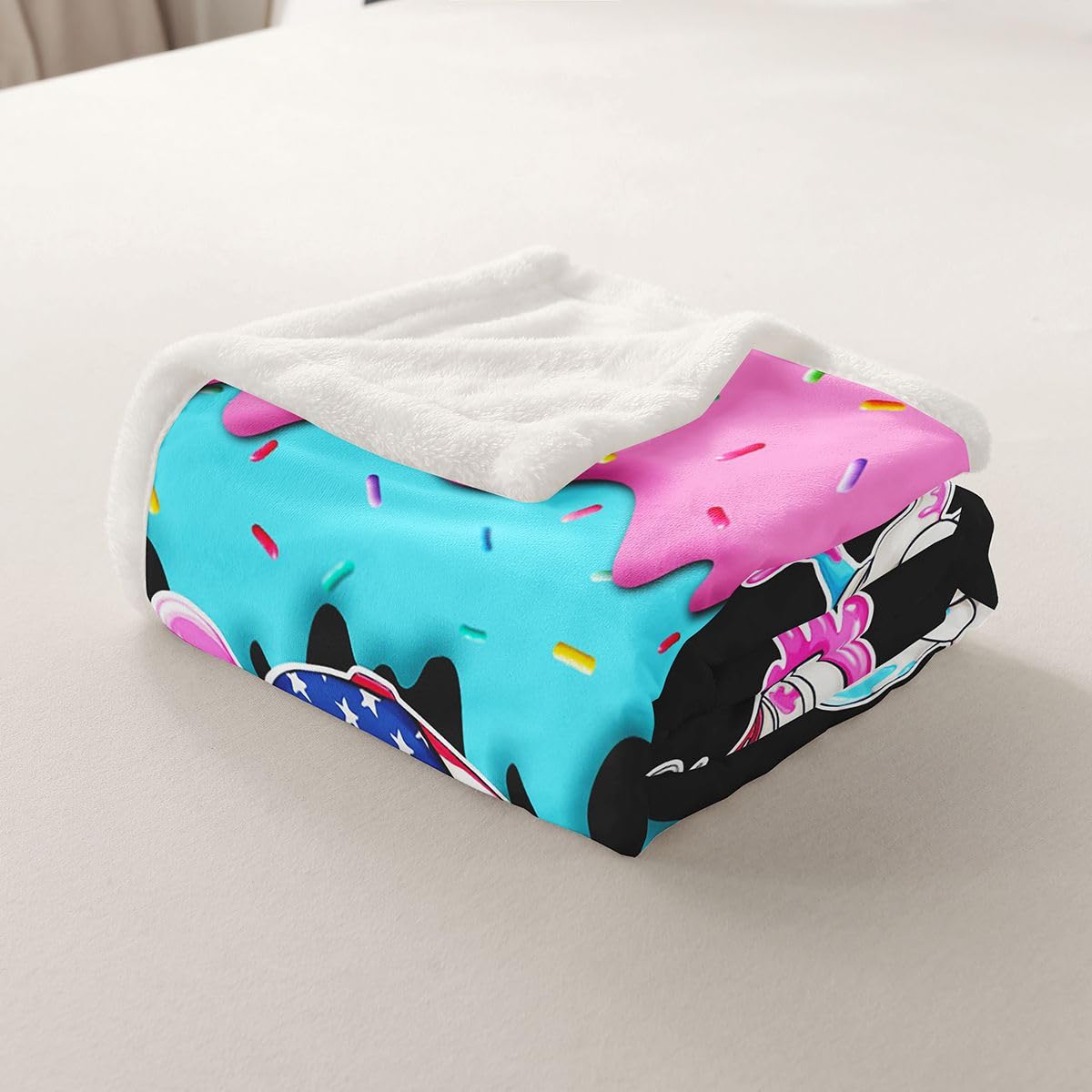 jejeloiu Ice Cream Baseball Fleece Throw Blanket Sweet Sport Hybrid Sherpa Blanket for Kids Women Men Plush Fuzzy Dessert 40"x50" Pink Blue for Bed Couch Chair Living Room Bedroom Decor