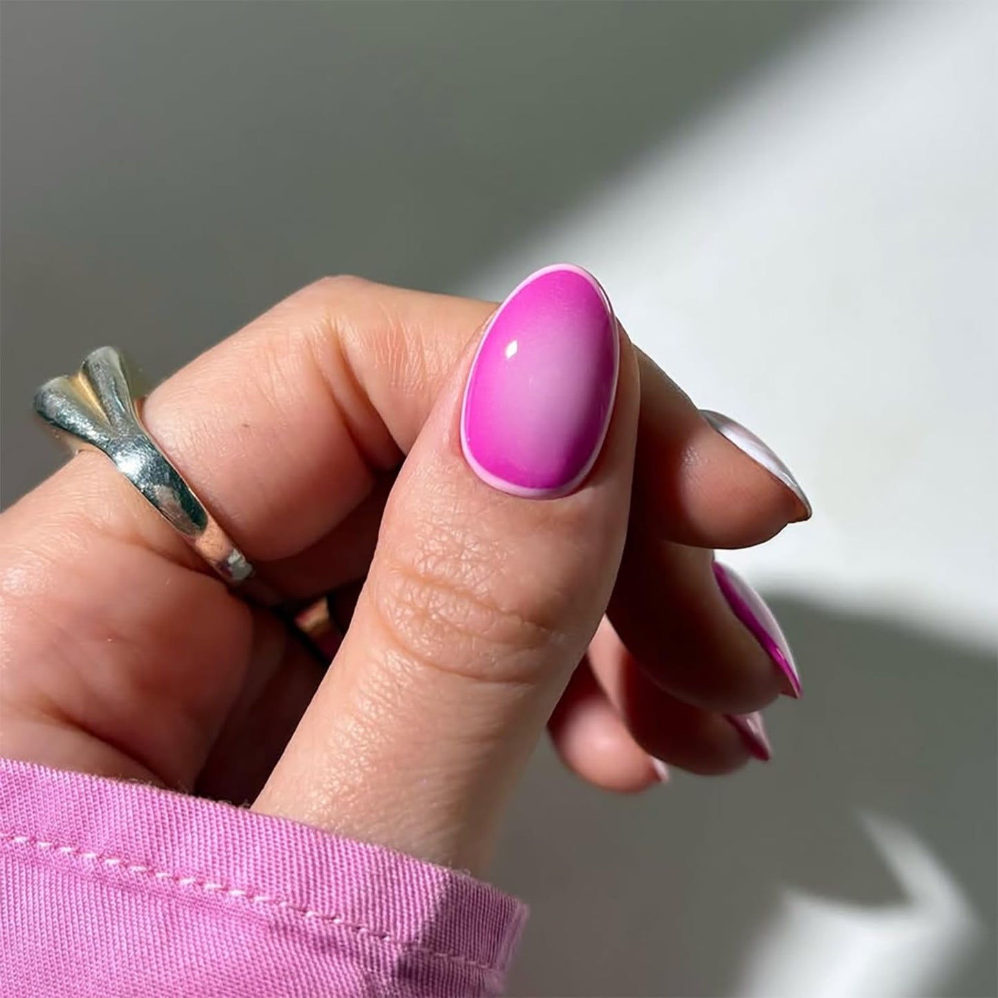 Pink Almond Press On Nails Short French Tip Fake Nails Acrylic Nail Press Ons Full Cover False Nails With Artificial Glossy Designs Pink White Glue On Nails Short Stick On Nail For Women