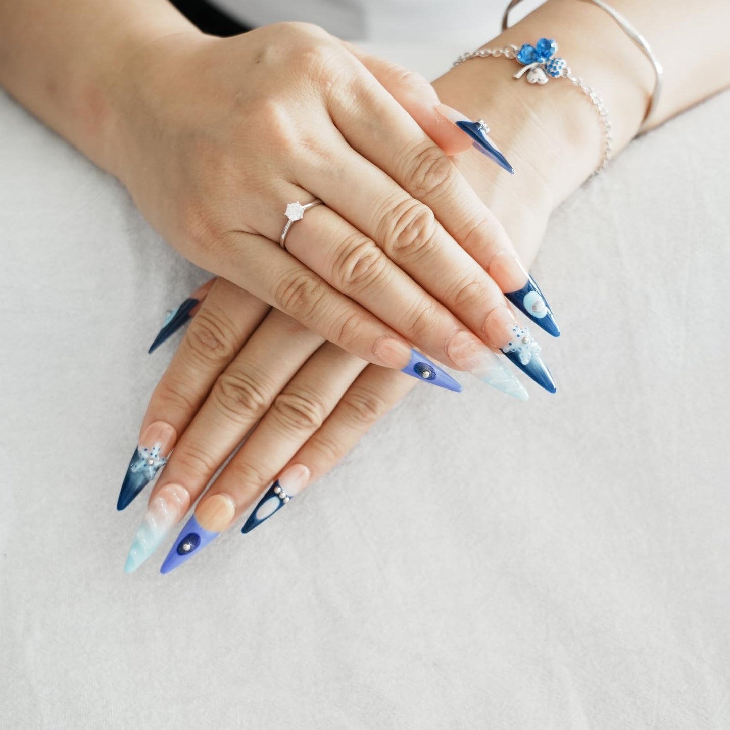Tesytto Handmade Ocean Blue French Tip Press on Nails Long Stiletto - Luxury 3D Shell & Pearl Design, Summer Beach Vacation Fake Nails (Oceanic Carving,M)