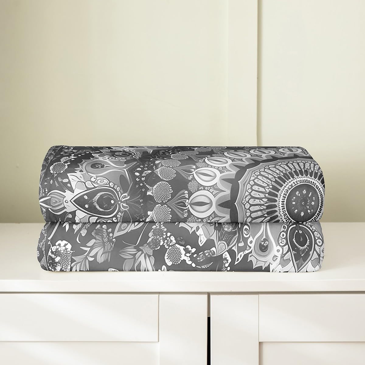 Erosebridal Mandala Flannel Blanket Queen Inch Peacock Feather Fleece Blanket Lotus Flower Leaves Print Hippie Fuzzy Plush Throw Petal Pattern Grey White Retro Living Room Decor