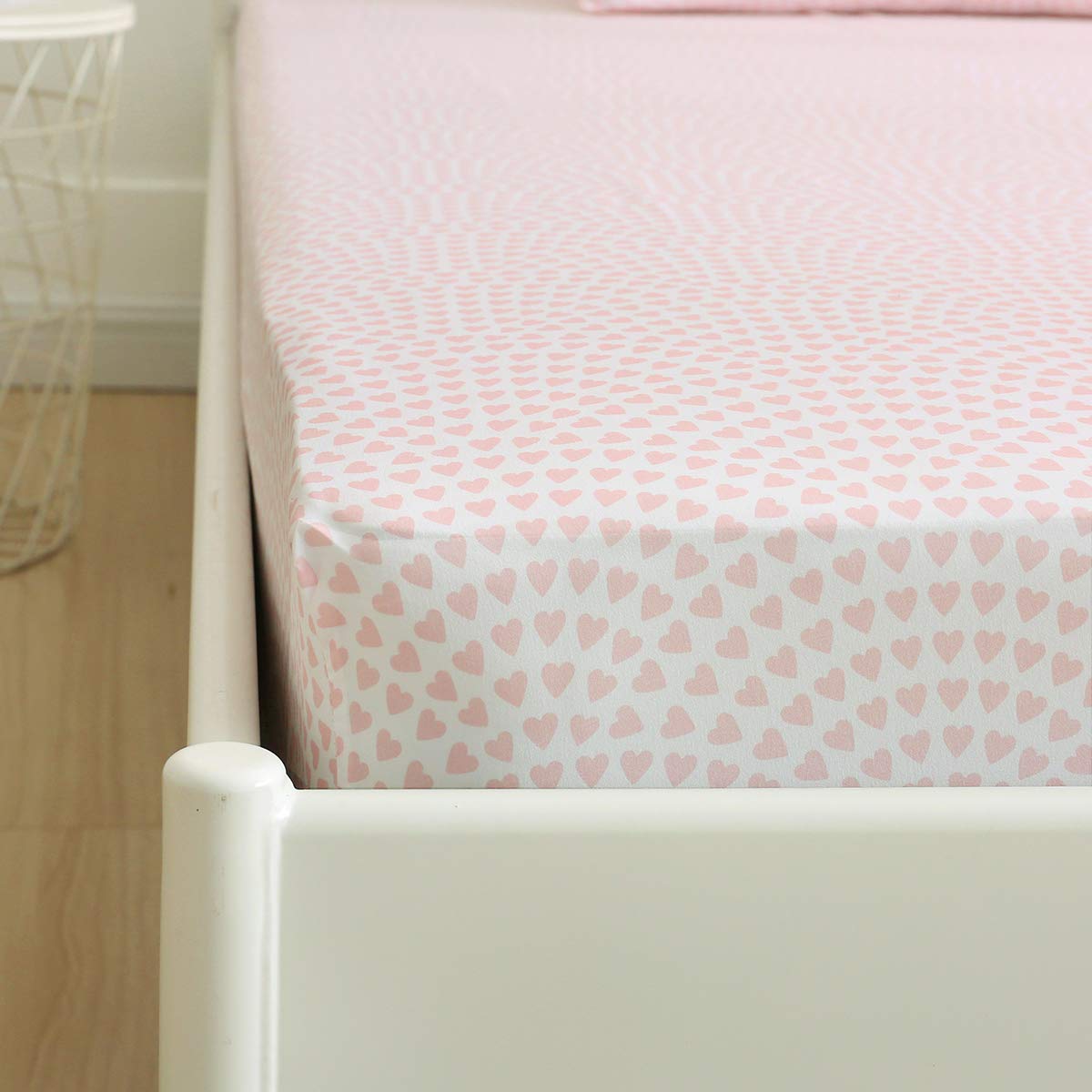 Vonty Kids Bed Sheets Full Pink Heart Printed Sheets for Girls, Soft Lightweight Microfiber Easy Wash Bedding Set (1 Fitted Sheet + 1 Flat Sheet + 2 Pillowcase)