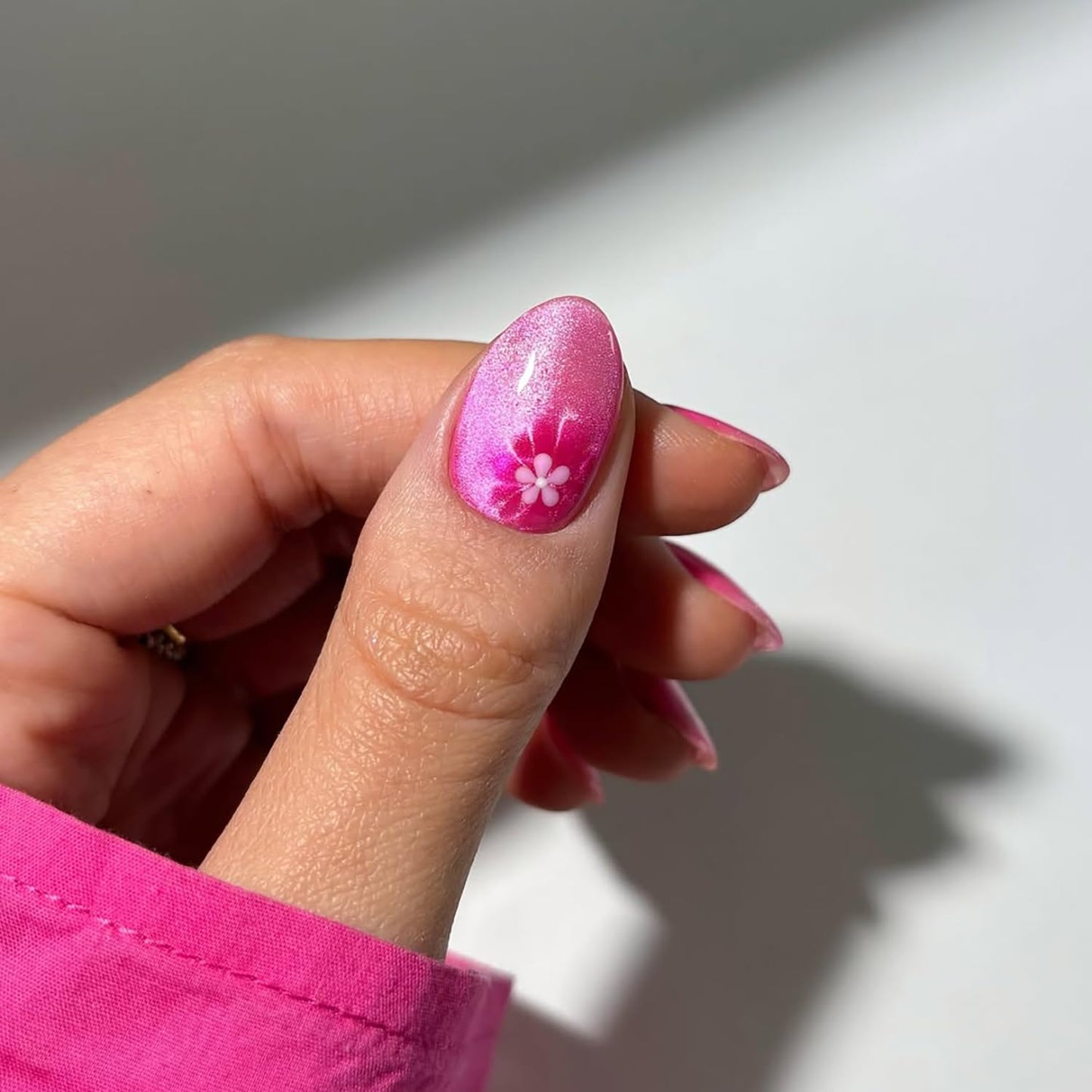 24Pcs Press On Nails Short Almond Fake Nails Rose Pink Nails Press Ons With Flower Designs Artificial Acrylic False Nails Full Cover Glue On Nail Glossy Glitter Stick On Nail For Women