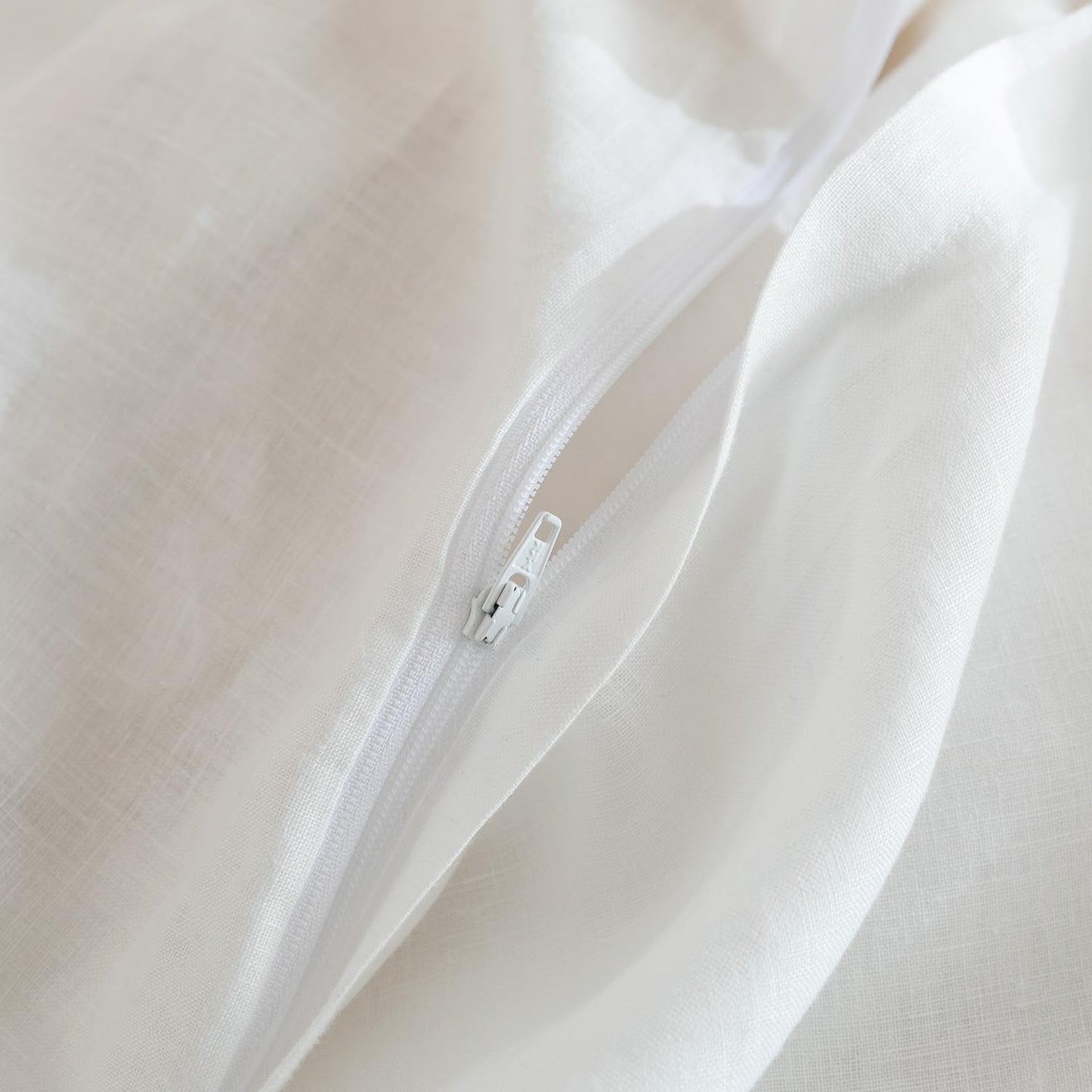 EVERLY 100% Pure Linen Duvet Cover Set Queen Size90X90Inch 3pcs (1 Duvet Cover,2 Pillowcases) Soft and Breathable for All Season with Coconut Button Closure, Suitable for Hot Sleepers-Linen-Queen