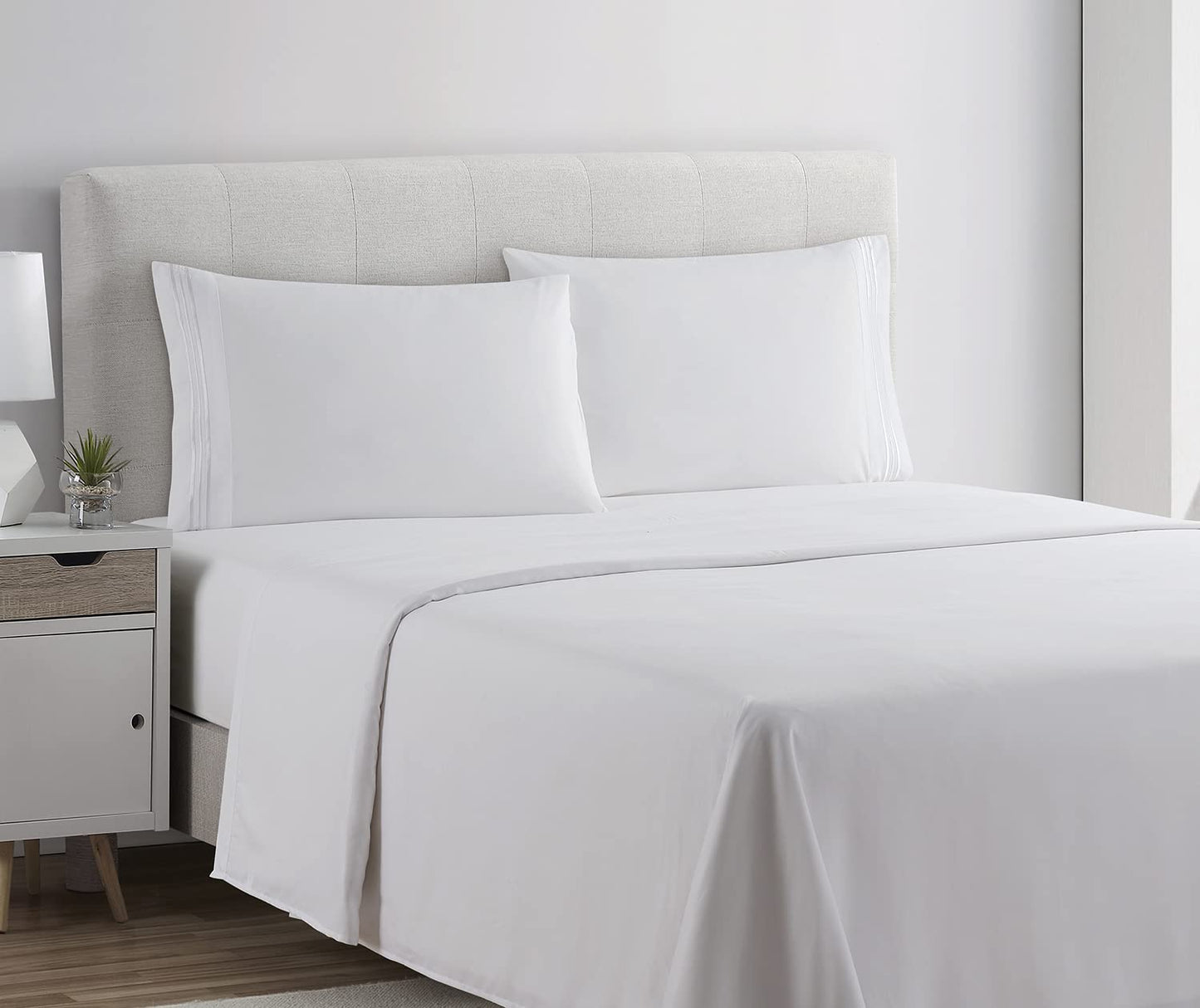 Clara Clark Bed Sheets, Premier 1800 Series 4 Piece Bed Sheet Set, Deep Pocket, Wrinkle, Fade, Stain Resistant, Luxury Soft Bedding Sheets & Pillowcases, Queen, White