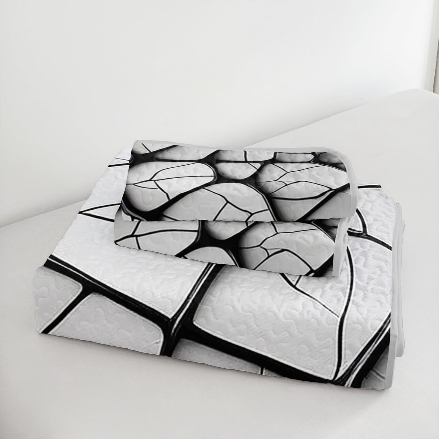 QOOMO Fragments Pattern Kids Quilt Set,Crack Print Bedding Set Twin Size,Room Decoration Soft and Lightweight for All Seasons,1 Quilt 2 Pillowcases
