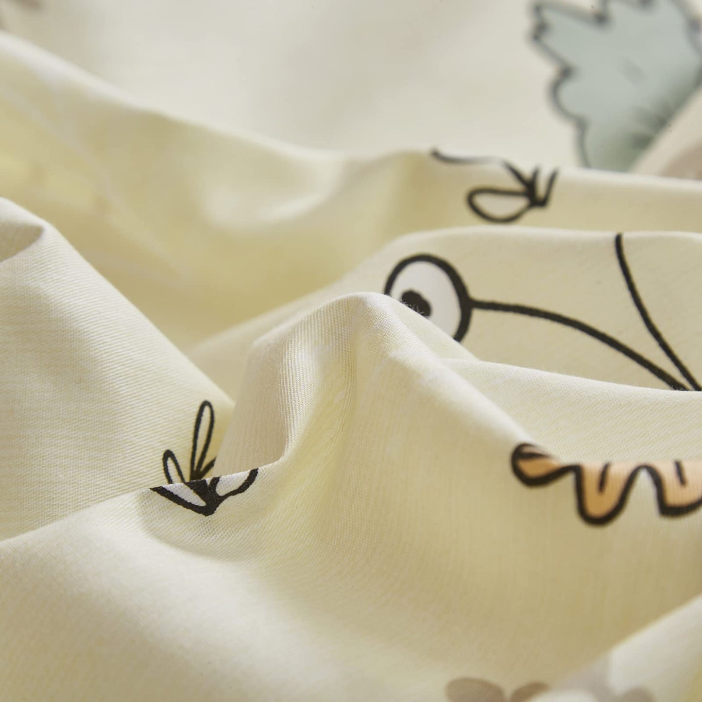 CLOTHKNOW Yellow Queen Duvet Cover Sets Kids Cartoon Bedding Sets Animal Woodland Fox Rabbit Theme Bedding Queen with 2 x Pillow Cases