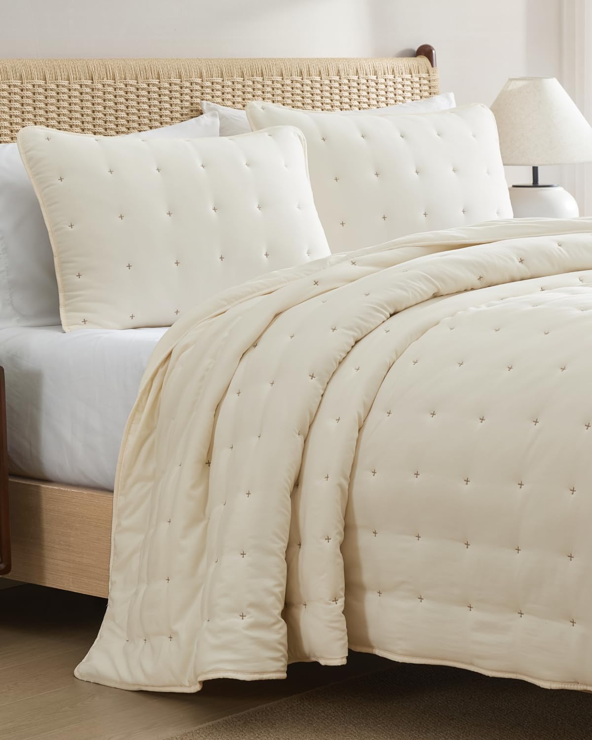 Quilts Full Size - Bedspread for Full Size - Lightweight Comforter Set - Quilt Bedding Set for All-Seasons - Ultra Soft, Breathable & Comfy - Summer Coverlet with 2 Pillow Shams - 80" x 80", Cream