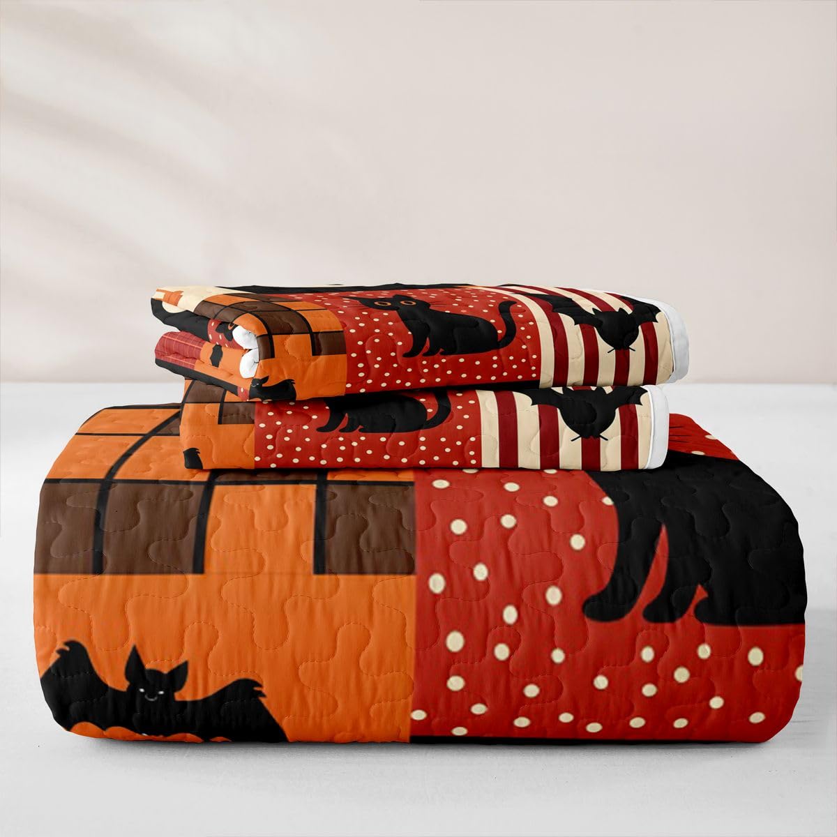 Feelyou Halloween Quilt Set Ghost Bat Cat Quilted Bedspread Lightweight Coverlet Set Queen Brown Grid Patchwork Bedding Set with Pillowcases for All Season Microfiber Bed Decor