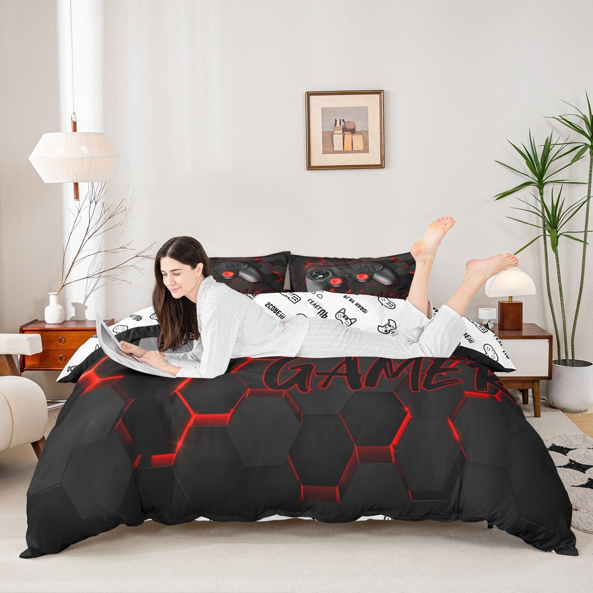 Video Games Reversible Bedding Set,Red Honeycomb Duvet Cover for Kids Teens,Hexagon Gamepad Comforter Cover Decorative Room,Console Game Controller Quilt Cover with 2 Pillowcases,King Size
