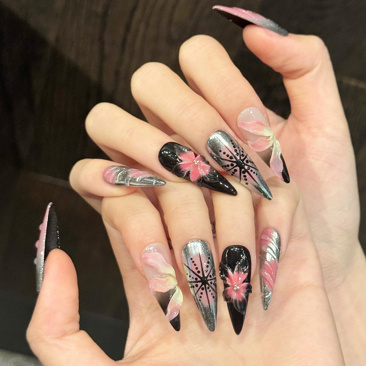 Handmade Press on Nails Long Stiletto False Nails Black French Tip Fake Nails with 3D Flower Designs Sparkly luxury Artificial Nails for Women 10pcs (Size M）