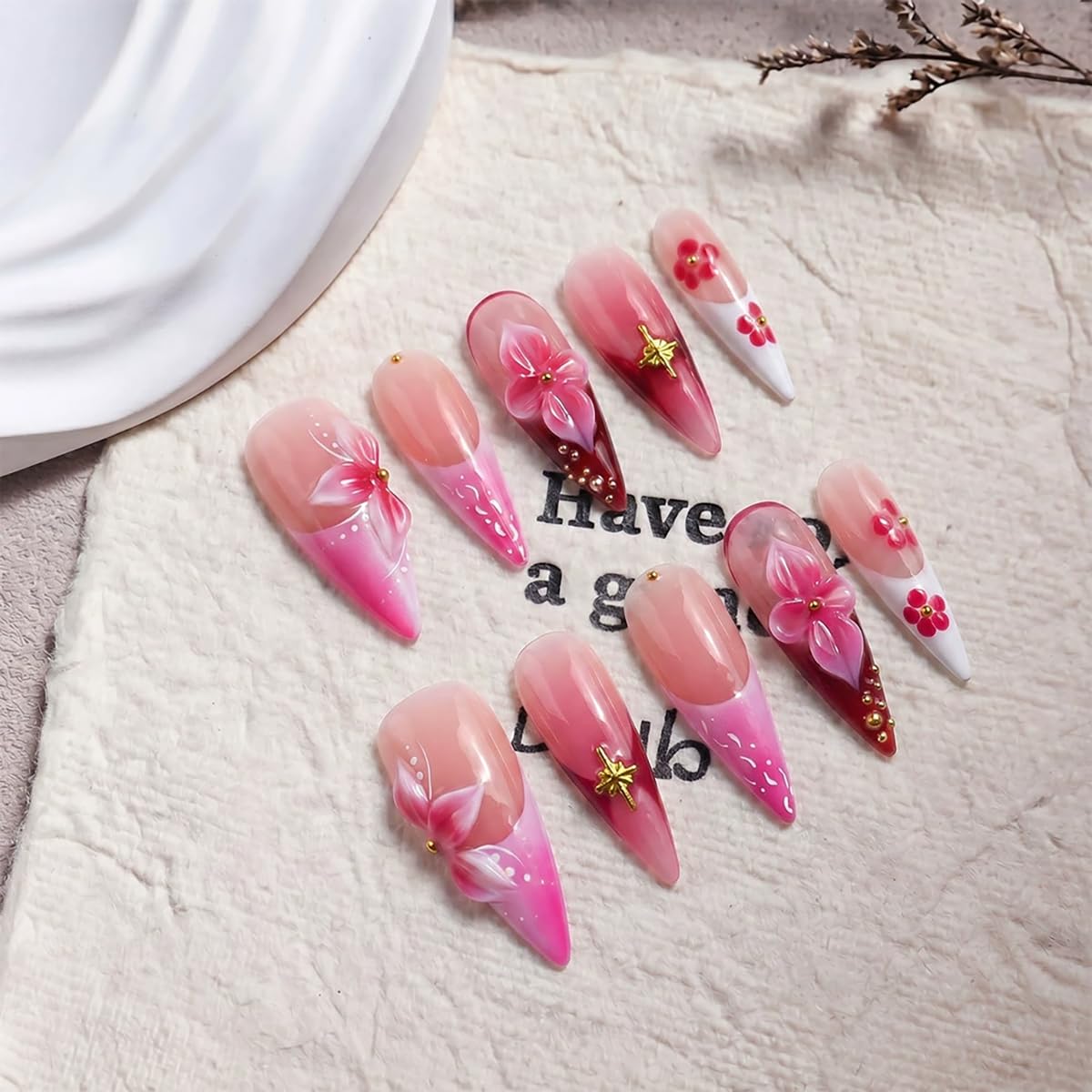 Long Stiletto Press on Nails Handmade False Nails French Tip Fake Nails with 3D Flower Designs Sparkly Red luxury Artificial Nails for Women 10pcs (Size M）