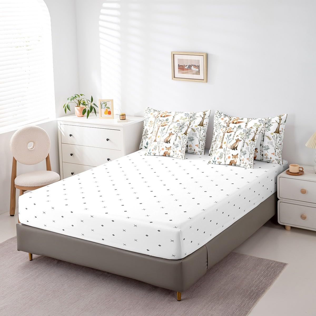 Erosebridal Cartoon Squirrels Bedding Set for Kids Teens,Botanical Trees Leaves Comforter Set Full Size,Cute Animal (Comforter+Fitted+Flat Sheet+2 Pillowcases+2 Throw Pillow Covers) 7 Pieces Bed Set