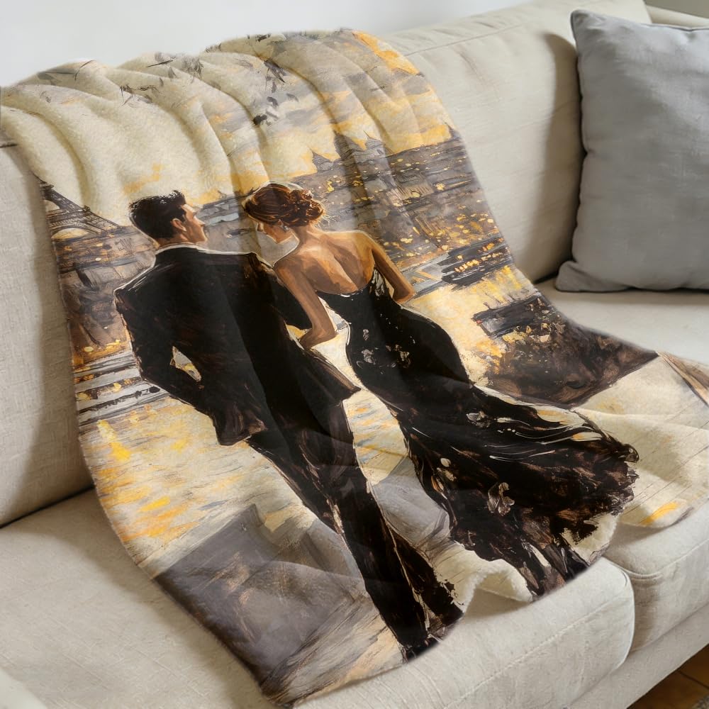 ZHOUSHUTONG Eiffel Tower Throw Blanket Romantic Paris Couple Print Super Soft Warm Cozy Flannel Blanket for Couch Bedroom Sofa Office Anniversary Valentine‘s Day Home Decor Gift 49"x59"