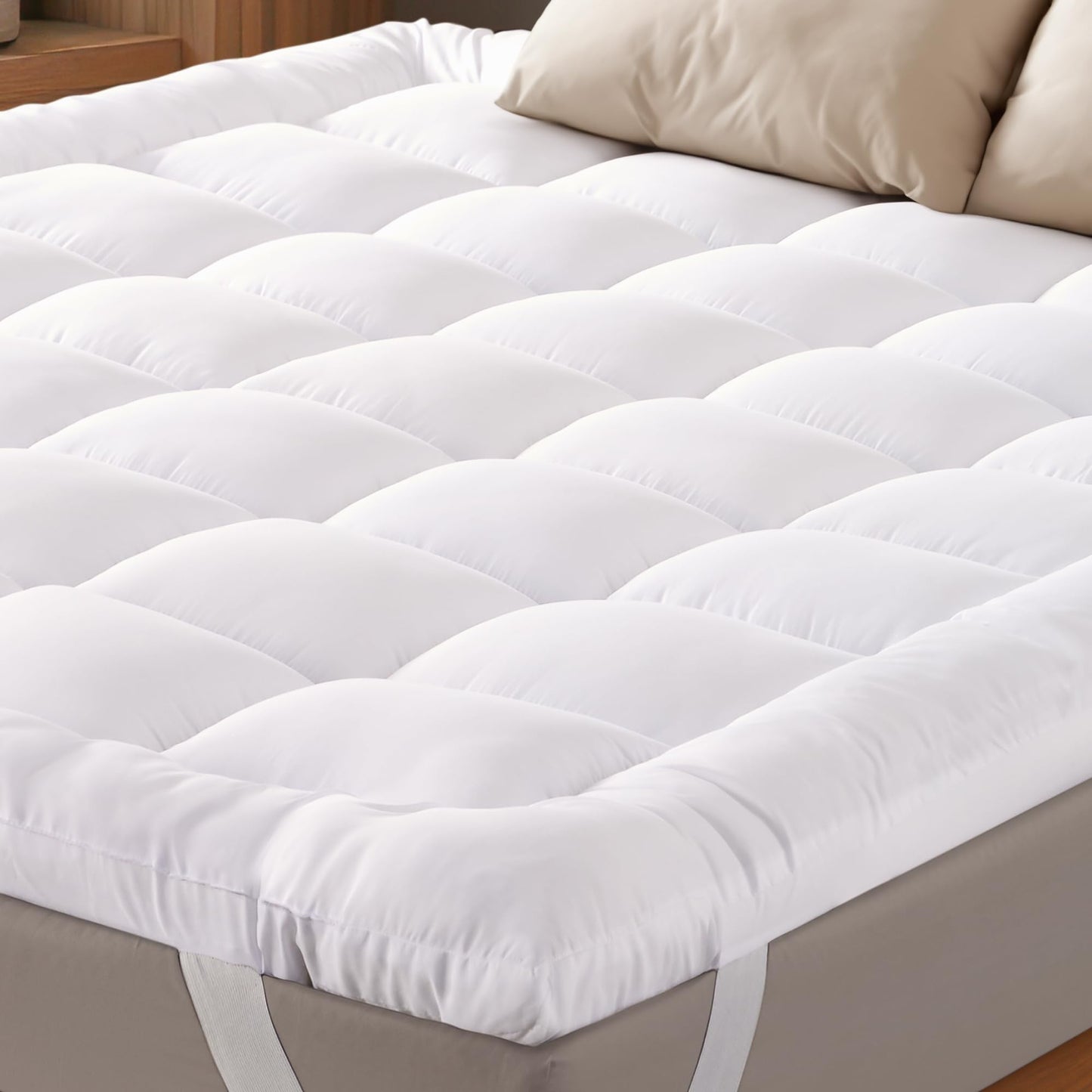 Ultra Soft Queen Mattress Topper - Cloud-Like Mattress Pad for Full Back Support - Breathable Cooling Material for Hot Sleepers, White