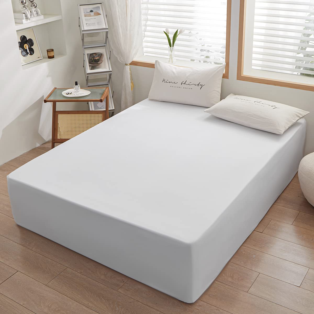 Rushrushlulu Bedding Queen Size Fitted Sheet Only- Bottom Mattress Fitted Sheet-Fits 15inches Deep Mattress Pocket -Soft and Microfibe-Shrinkage and Fade Resistantr-Easy Care-White