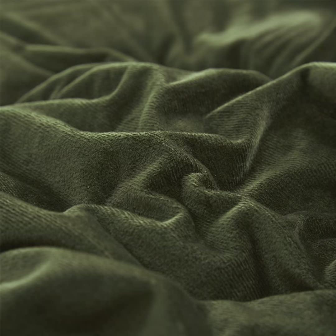 CLOTHKNOW Dark Green Fluffy Queen Duvet Cover Sets Velvet Bedding Sets Army Green Duvet Cover with Zipper Soft Duvet Cover with 2 x Pillow Cases
