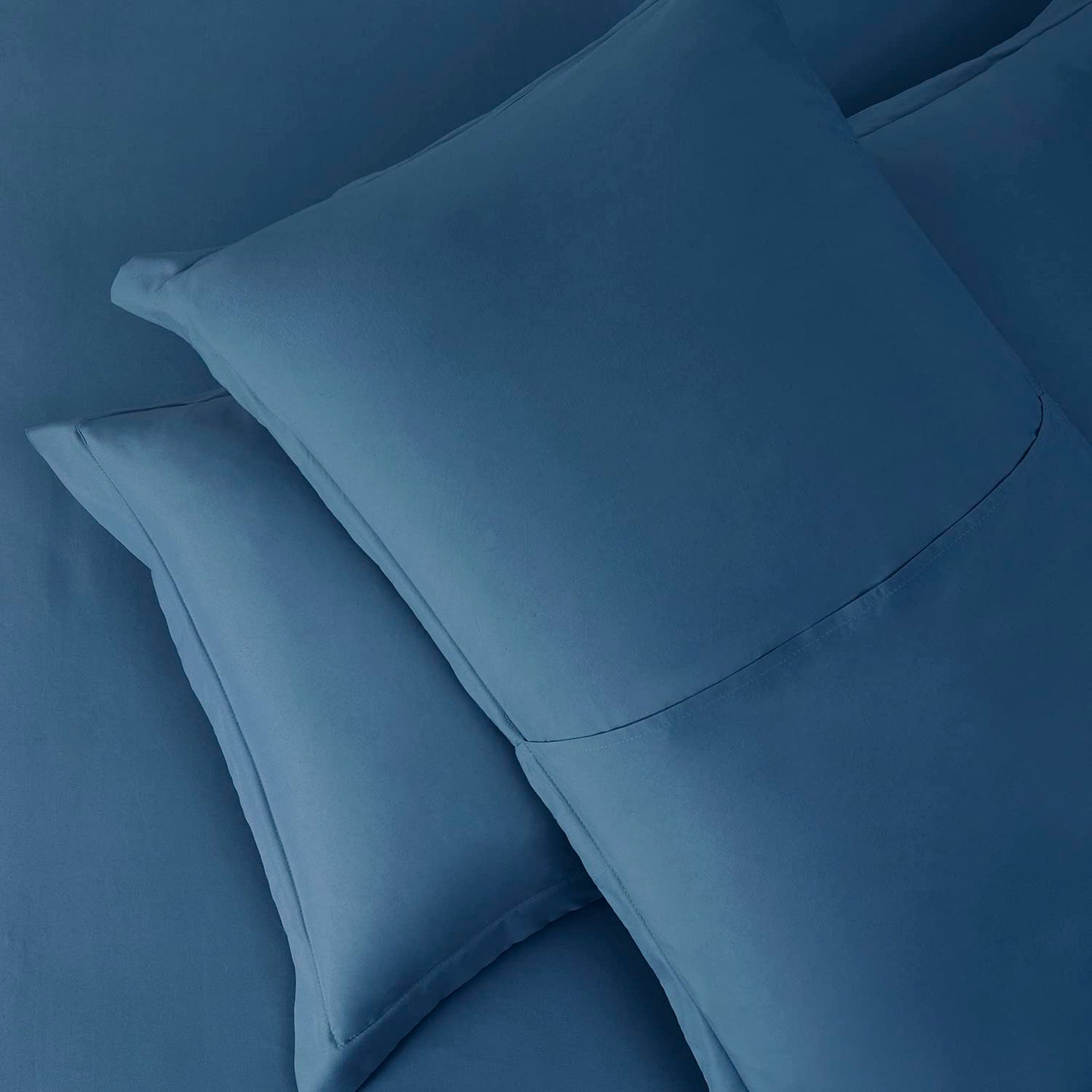 Hearth & Harbor Queen Size Duvet Cover & Bed Sheet Set Blue Heaven, 7 Piece Soft Double Brushed Bedding Set, Includes Duvet Cover, Flat Sheet, Fitted Sheet, Pillowcases and Pillow Shams