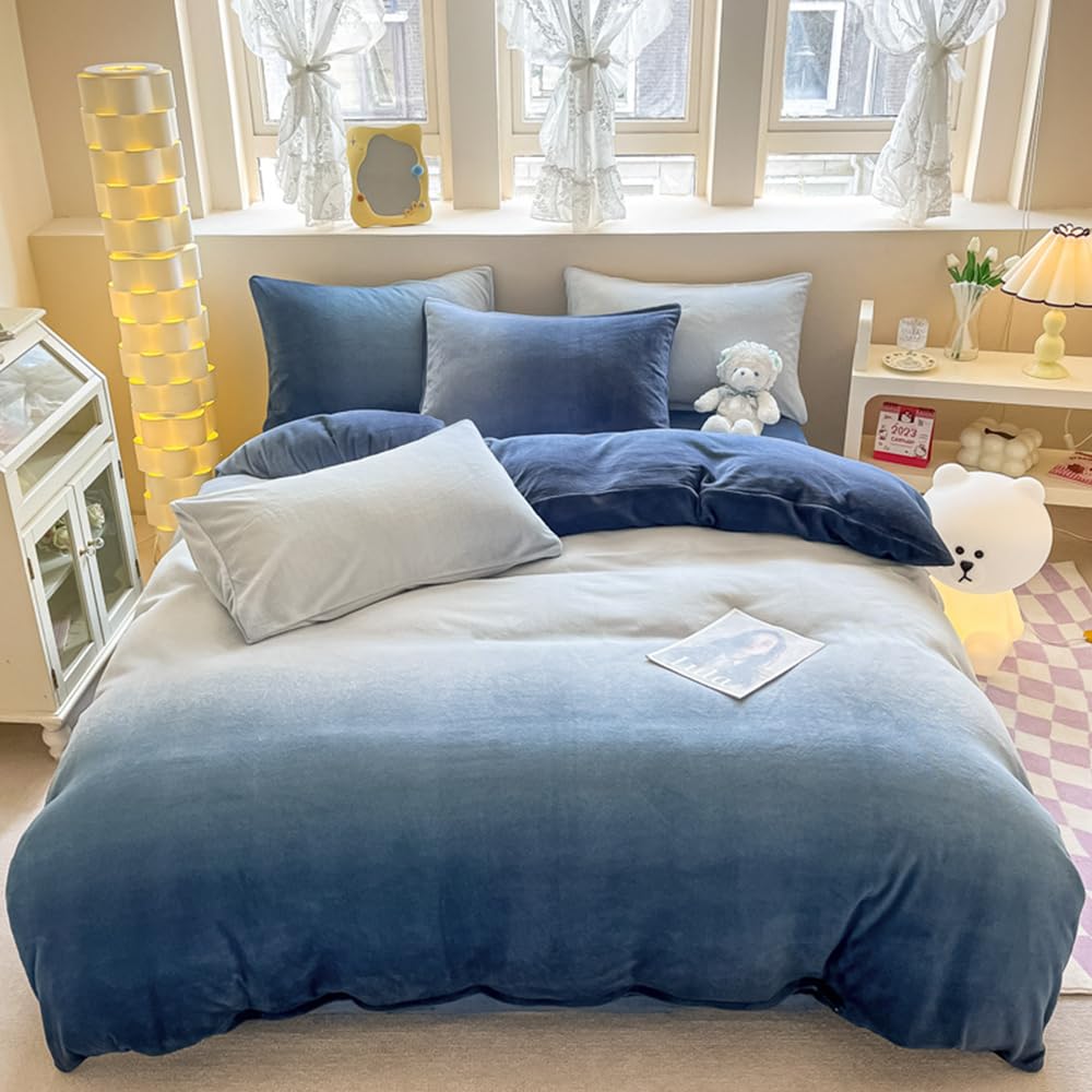 CLOTHKNOW Blue White Velvet Duvet Cover Set Queen 3Pcs Dark Blue Fluffy Bedding Sets Blue White Bedding Duvet Cover Sets Soft Flannel Bedding Queen Size Sets Blue Bedding Sets