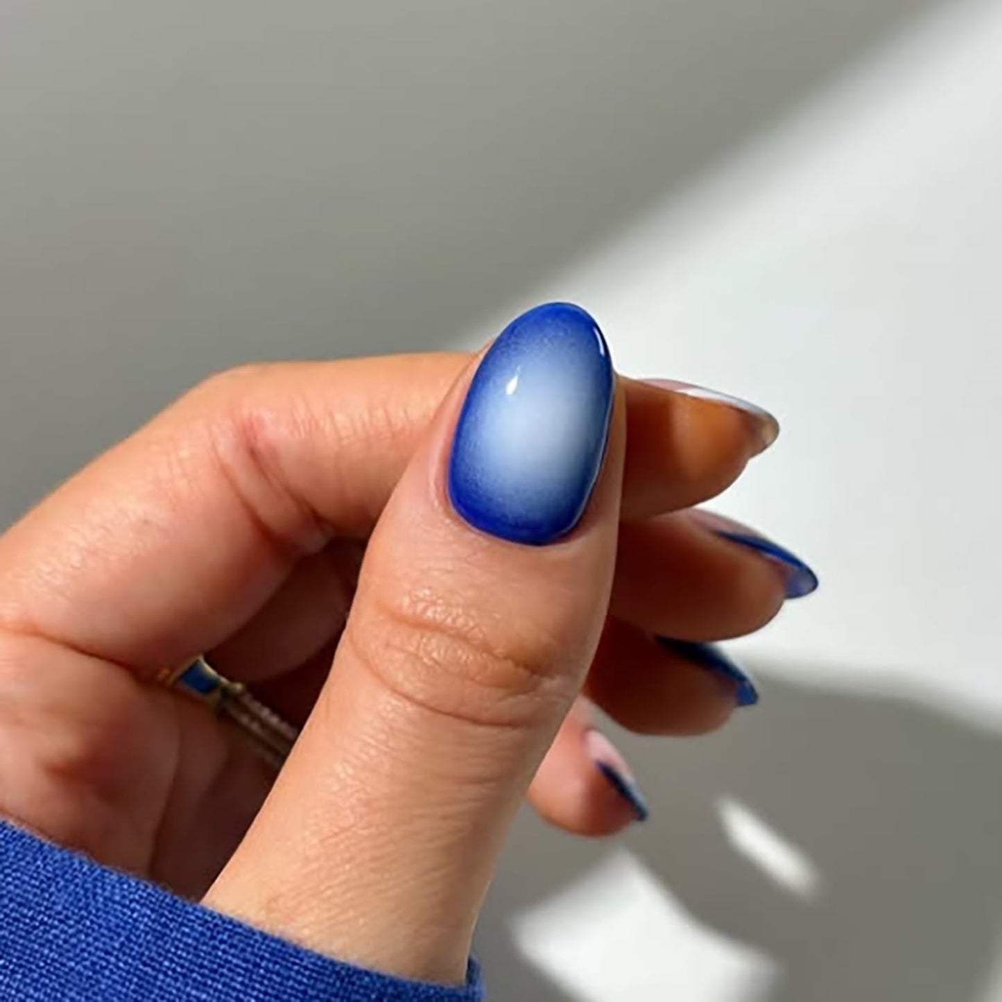 French Press On Nails Short Almond Fake Nails With Blue Flower Design Glue On Nails Pink Glossy False Nails Full Cover Reusable Acrylic Nails For Women