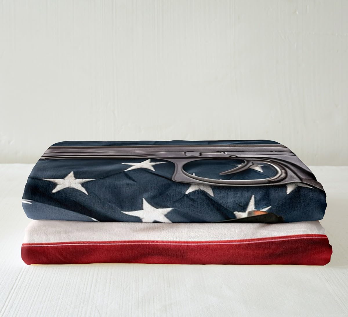Gun Pattern Sherpa Blanket War Theme Plush Blanket Army Rifle Machine Gun Fleece Throw Blanket for Bed Sofa Couch Kids Military Themed Warm Fuzzy Blanket Ultra Soft Room Decor 40"x50"