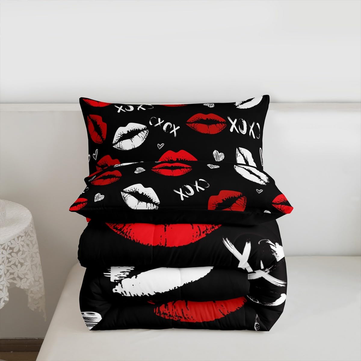 Feelyou Kiss Comforter Set Queen Size Soft Feminine Red Lips Bedding Set with Pillow Case Decor Girls Women Sexy Mouth Comforter for All Season Boys