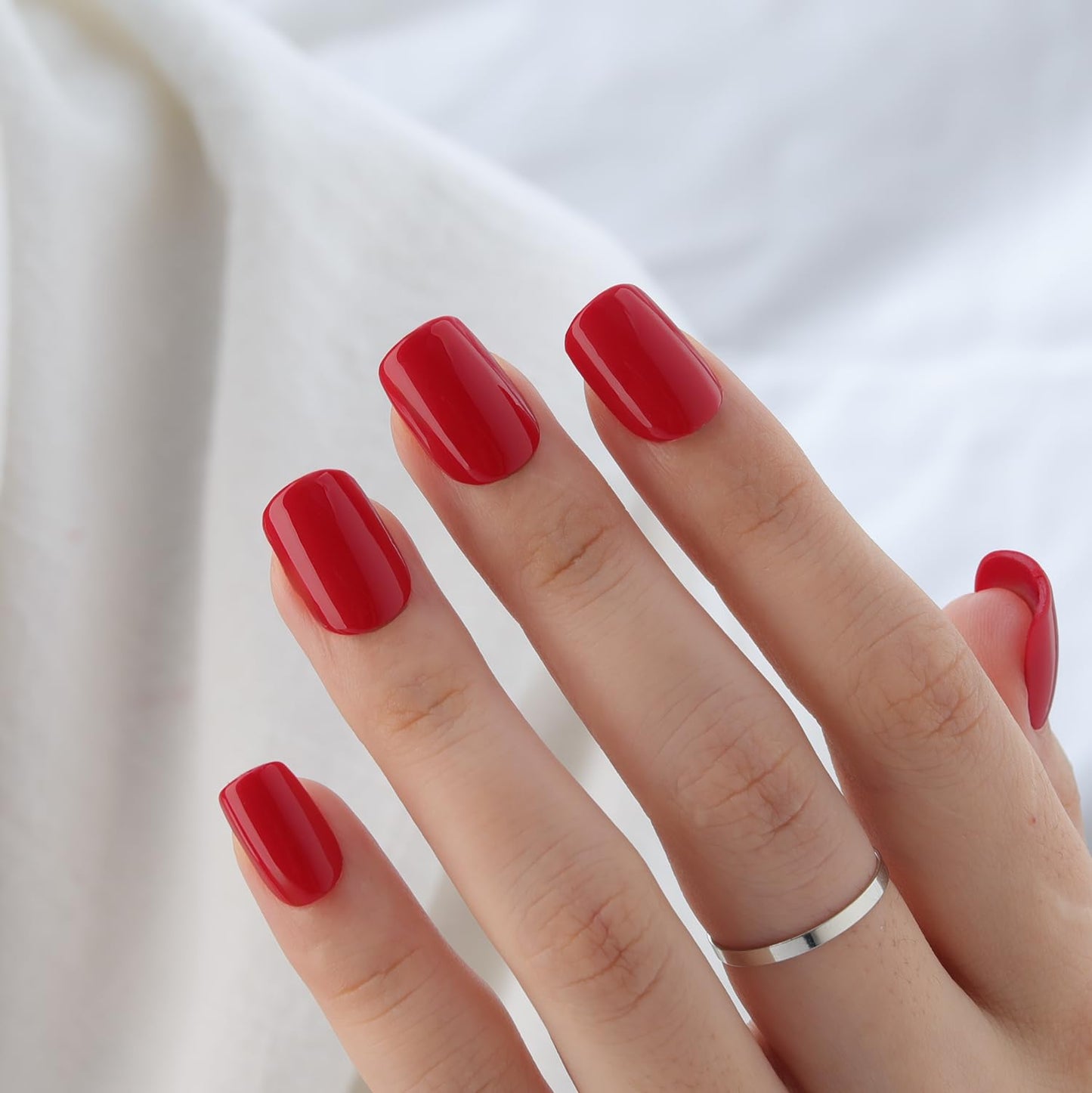 Stbisen Short Square Press On Nails, Glossy Solid Red Fake Nails, Classic Bright Red Full Cover Reusable Thick Natural Glue On Nails for Women, Suitable for Work, Daily Party Wedding Manicure, 30Pcs