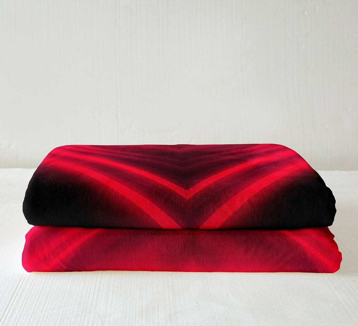 Feelyou Abstract Ombre Fleece Throw Blanket Throw 50"x60" Kids Red and Black Plush Blanket for Bed Sofa Couch Boys Girls Teens Modern Fashion Triangle Sherpa Blanket Geometric Striped Fuzzy Blanket