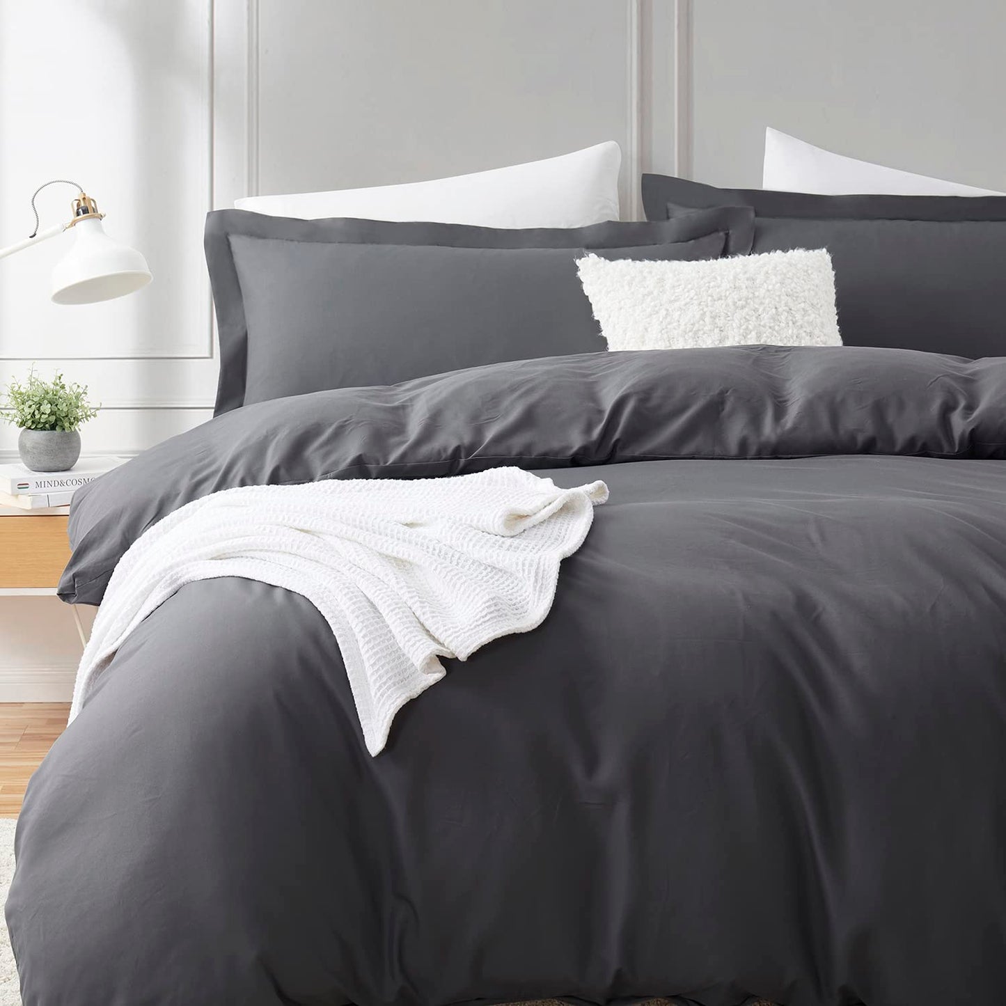 Hearth & Harbor Queen Size Duvet Cover & Bed Sheet Set Dark Grey, 7 Piece Soft Double Brushed Bedding Set, Includes Duvet Cover, Flat Sheet, Fitted Sheet, Pillowcases and Pillow Shams