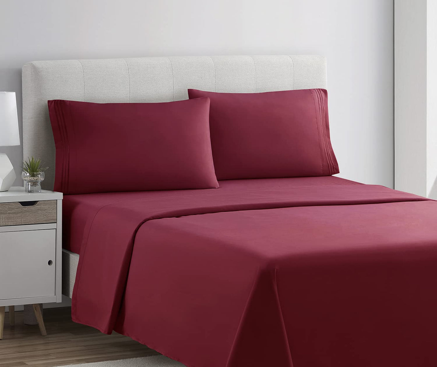 Clara Clark Bed Sheets, Premier 1800 Series 4 Piece Bed Sheet Set, Deep Pocket, Wrinkle, Fade, Stain Resistant, Luxury Soft Bedding Sheets & Pillowcases, Queen, Burgundy Red
