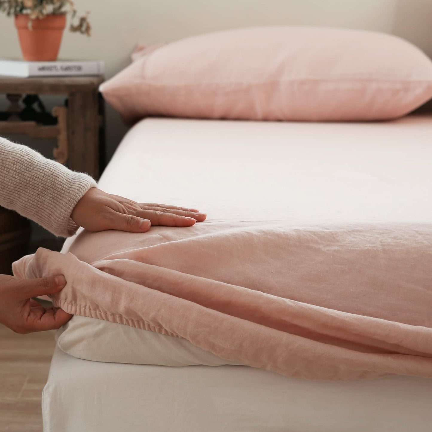 King Linens 100% Linen Fitted Sheet Stone Washed Solid Color - (1 Piece) 14 inch Deep Pocket Mattress Cover Soft Natural Breathable Farmhouse - Pink, Twin Size
