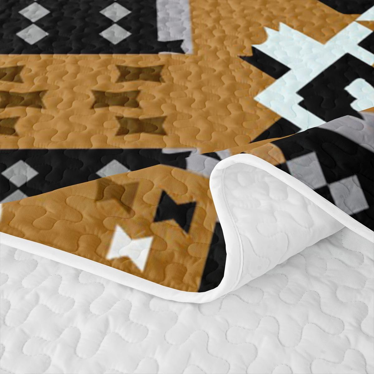 Caramel Tan Southwestern Lightweight Queen Quilt Bedding Set,Cooling Bedspread Coverlet,Aztec Tribal Black and White Geometric Quilted Blanket with 2 Pillow Shams,Soft Microfiber for Hot Sleepers
