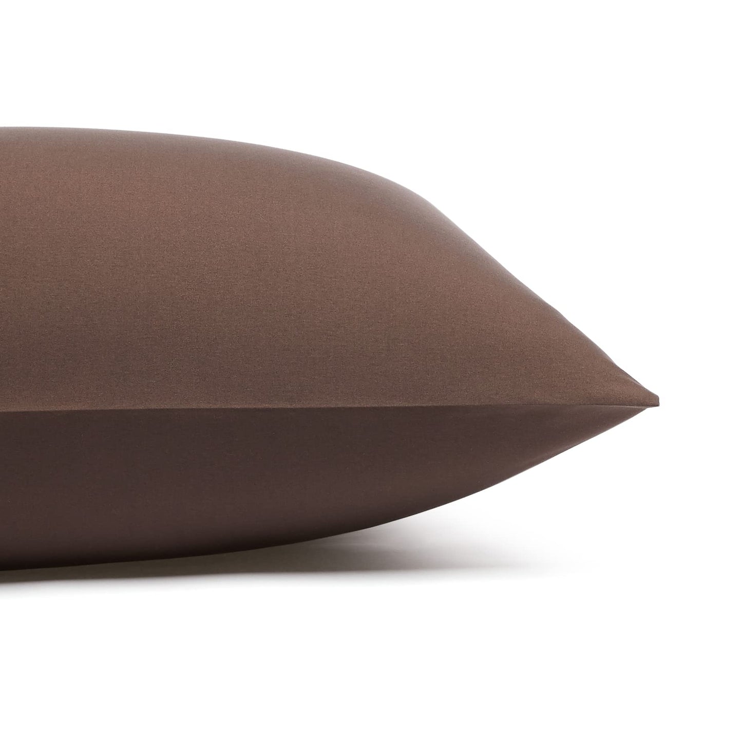 Amazon Basics Breathable Soft Microfiber 4 Piece Bed Sheet Set with 14-Inch Deep Pockets, Wrinkle Resistant, Full, Chocolate, Solid