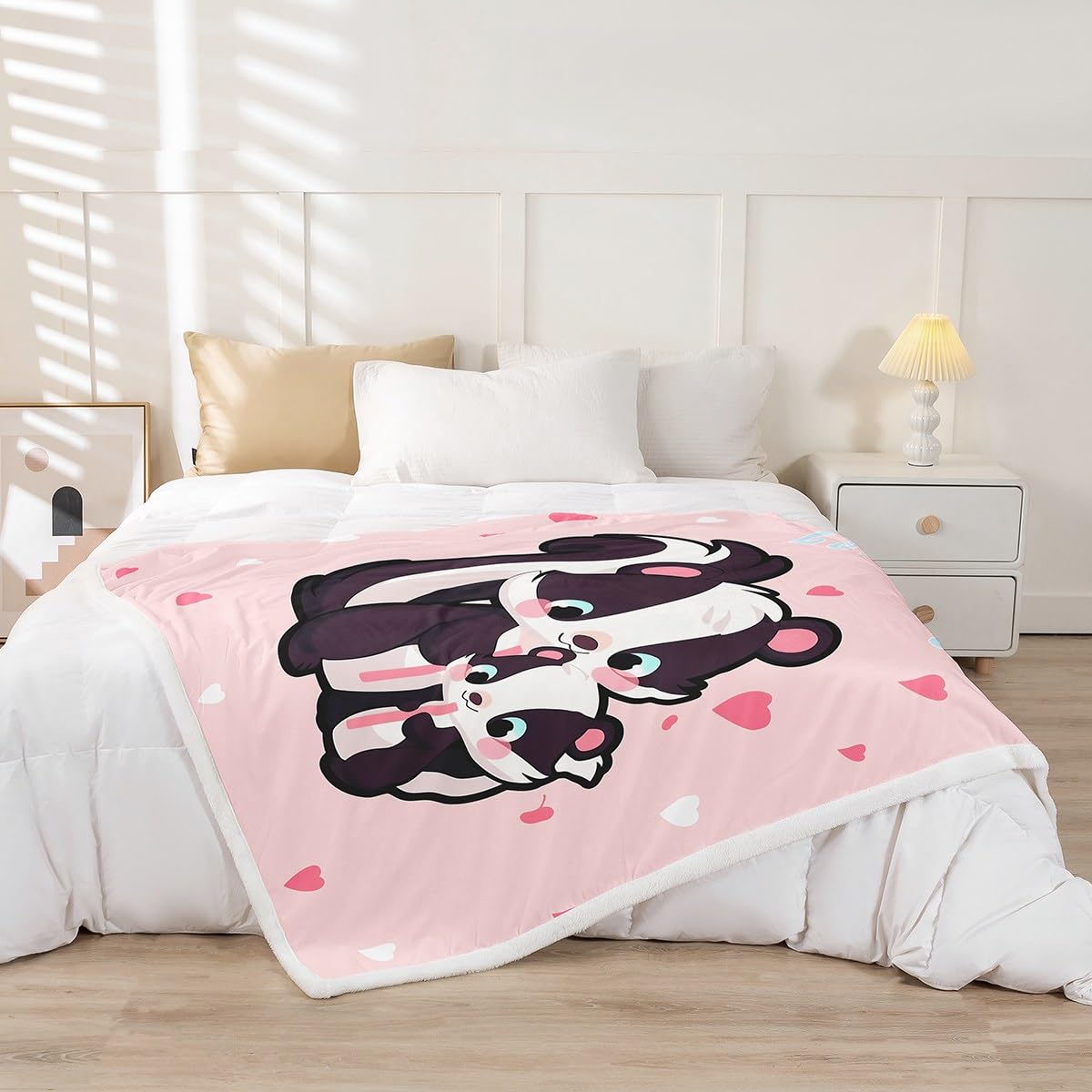 Erosebridal Cartoon Skunk Sherpa Blankets Pink Kawaii Princess Girls Throw 50"X60" Throw Bed Blanket Cute Animal Skunk Fleece Blankets Woodland Wildlife Fuzzy Blanket for Kids Teen Women