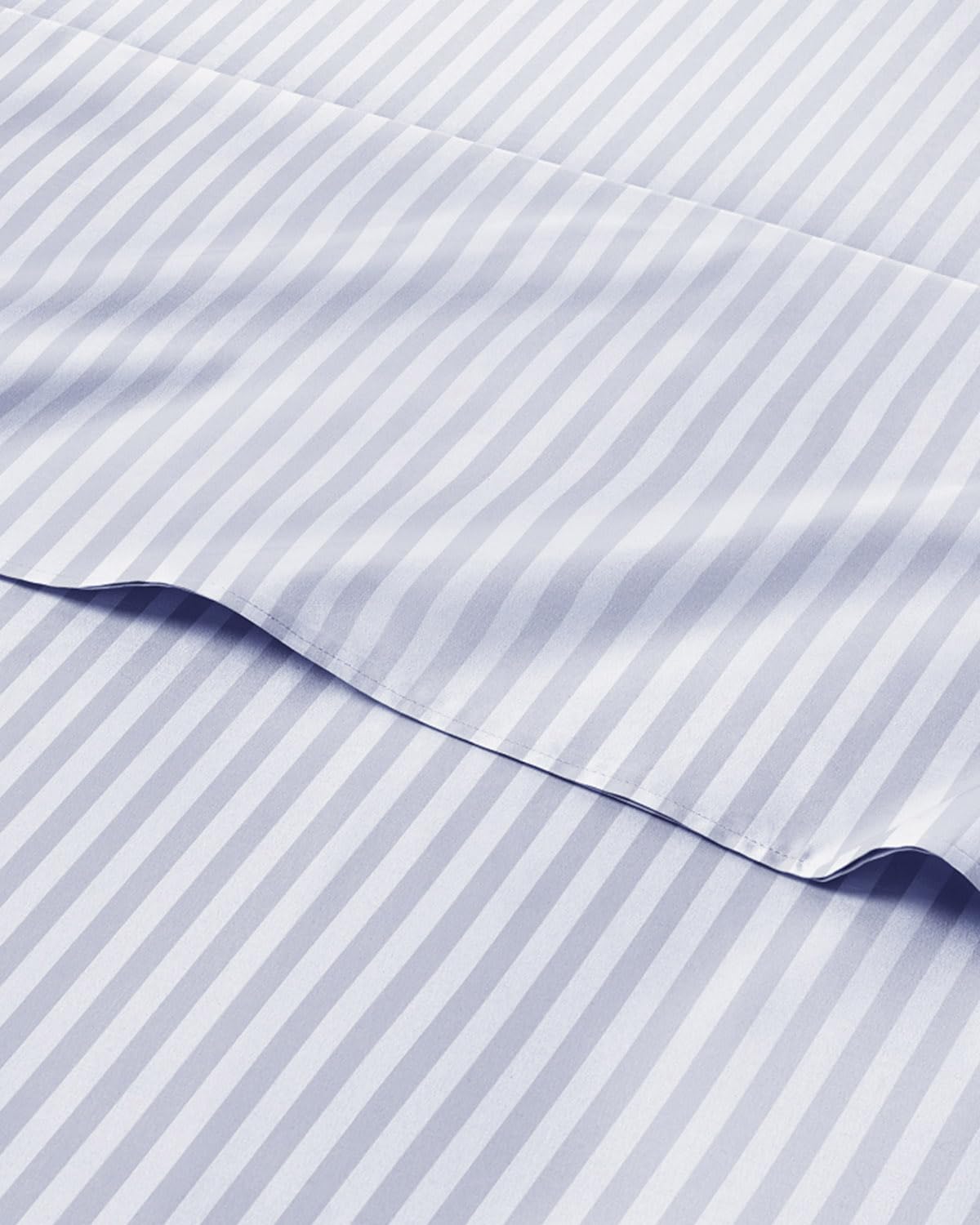 Sky Blue and White Striped Sheets - 1 Flat & 1 Fitted Sheet & 2 Pillowcases w/ Deep Pockets - Comfy, Wrinkle & Fade Resistant - Soft, Breathable & Cooling - Pinstripe Patterned Bedding - Full Size