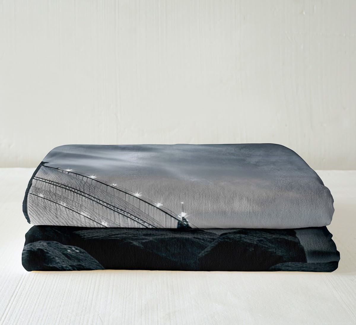 Feelyou Brooklyn Bridge Sherpa Blanket Kids New York City Black and White Fleece Throw Blanket Famous Town Image Fuzzy Blanket for Sofa Bed Couch Decor,Throw 50x60 Inches