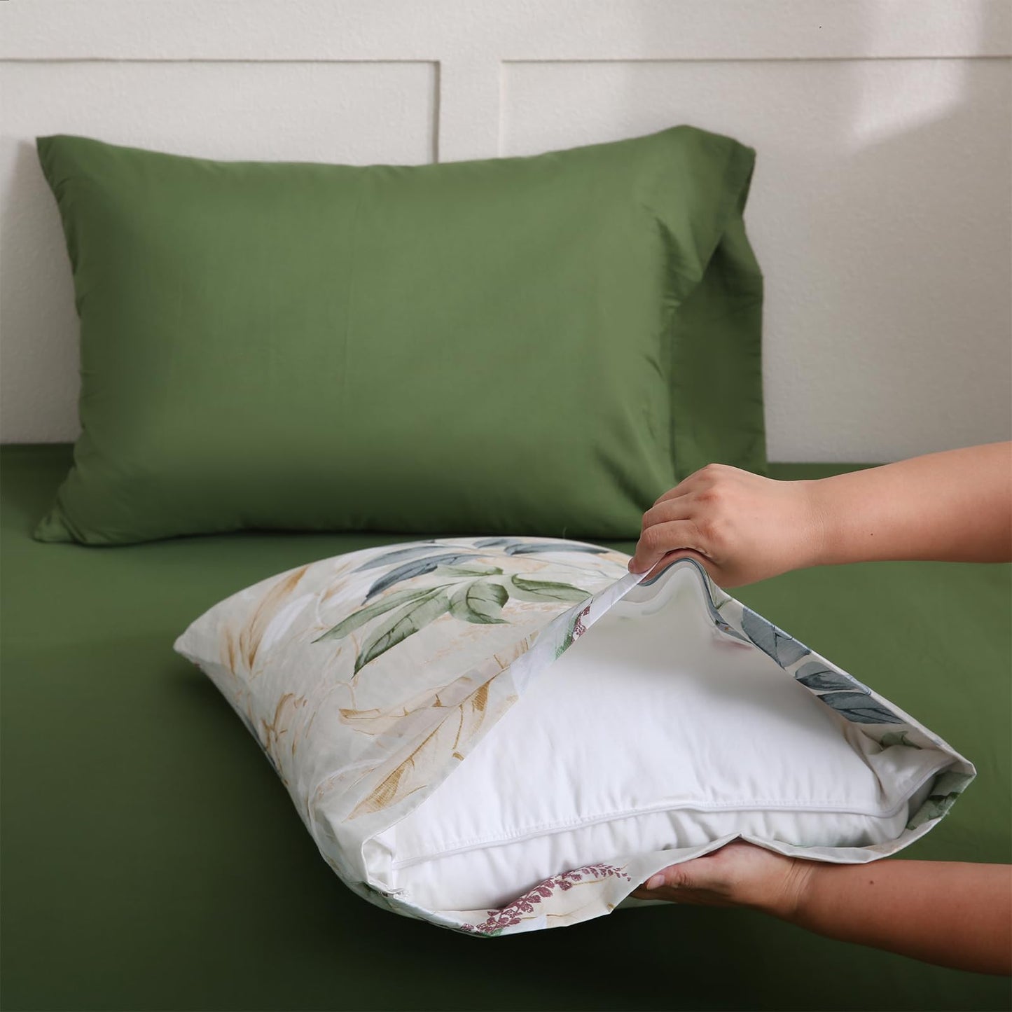 LONAVA Botaincal King Size 6 Pcs Sheet Set, Breathable Microfiber Deep Pocket Forest Green Fitted Sheets, Comfy & Breathable Patterned Flat Sheets,4 Gentle Soft Pillowcases, Lavender