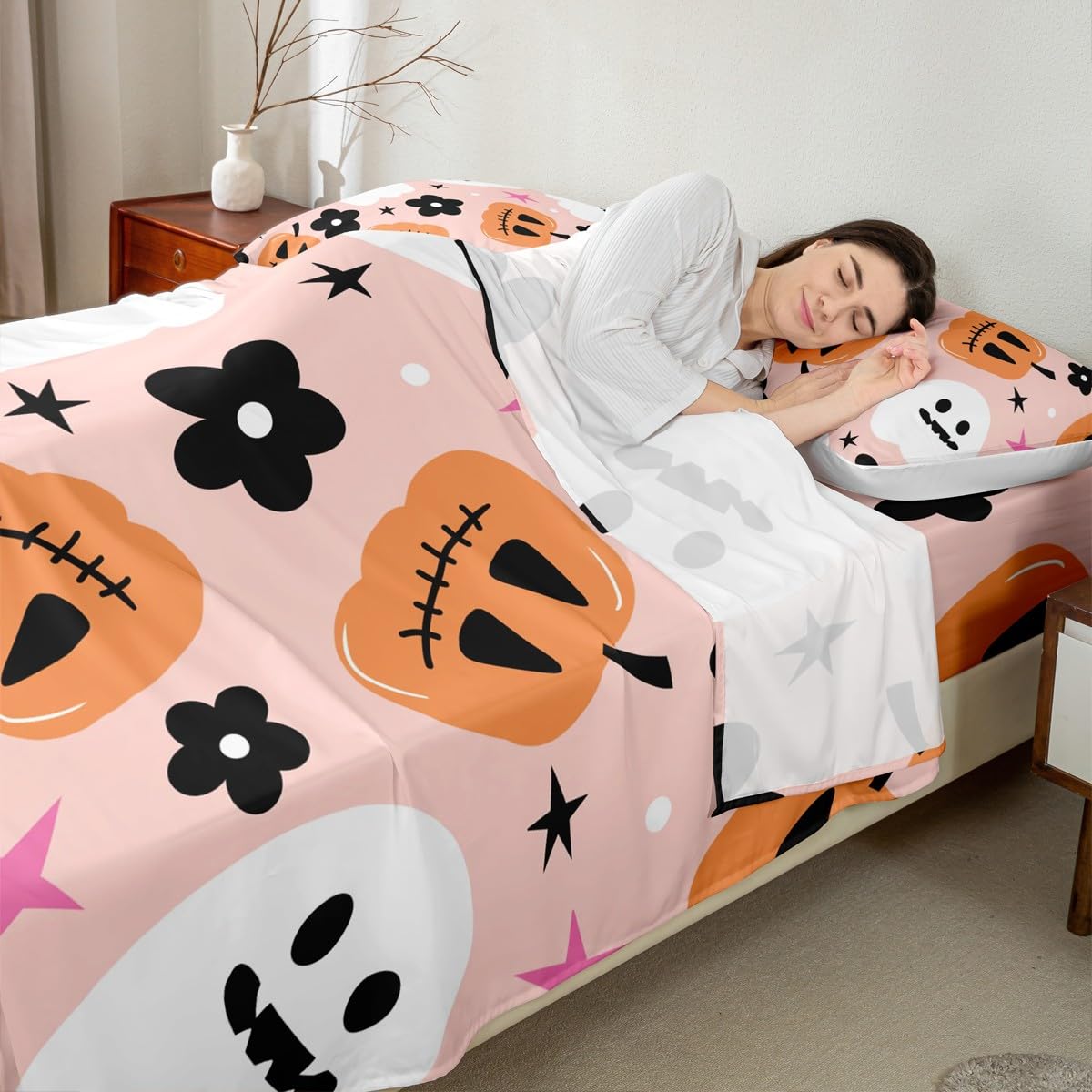jejeloiu Cute Halloween Bed Sheets Set King Size Cartoon Ghost Pumpkin Fitted Sheet for Kids Boys Girls Trick or Treat Decor Bedding Set Soft Lightweight Microfiber Bedroom Decor（with 2 Pillow Cases）