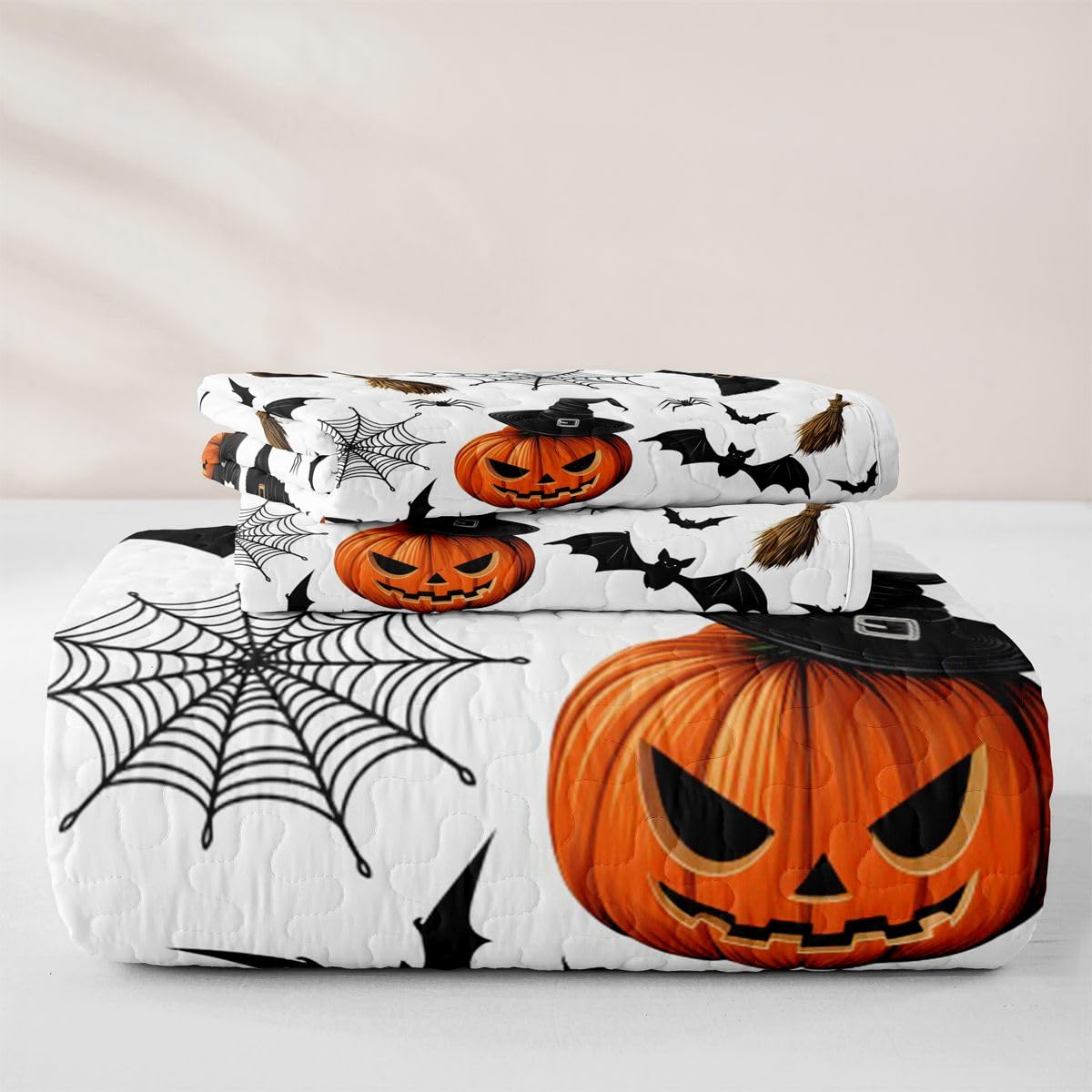 Feelyou Pumpkin Lantern Quilt Set Bat Spider Quilted Bedspread Lightweight Coverlet Set Queen Horror Gothic Bedding Set with Pillowcases for All Season Microfiber Bed Decor
