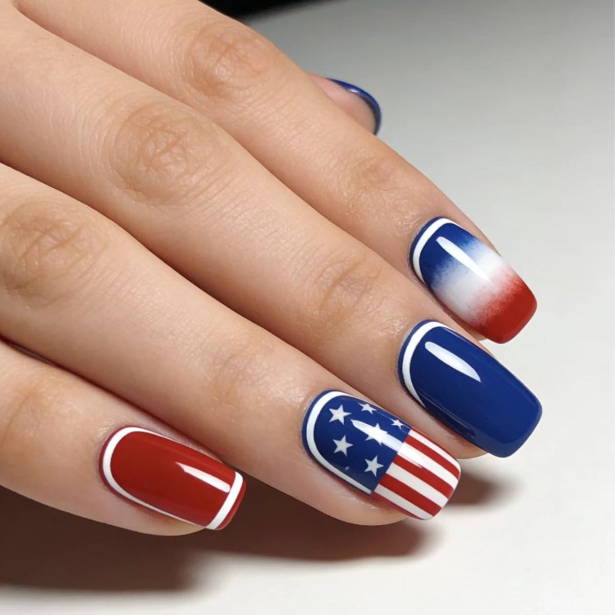 24Pcs Independence Day Press on Nails Medium Square Fake Nails Red Blue Gradient Glossy Stick on Nails National Flag Reusable Glue on Nails Full Cover Acrylic False Nails for Women Manicure