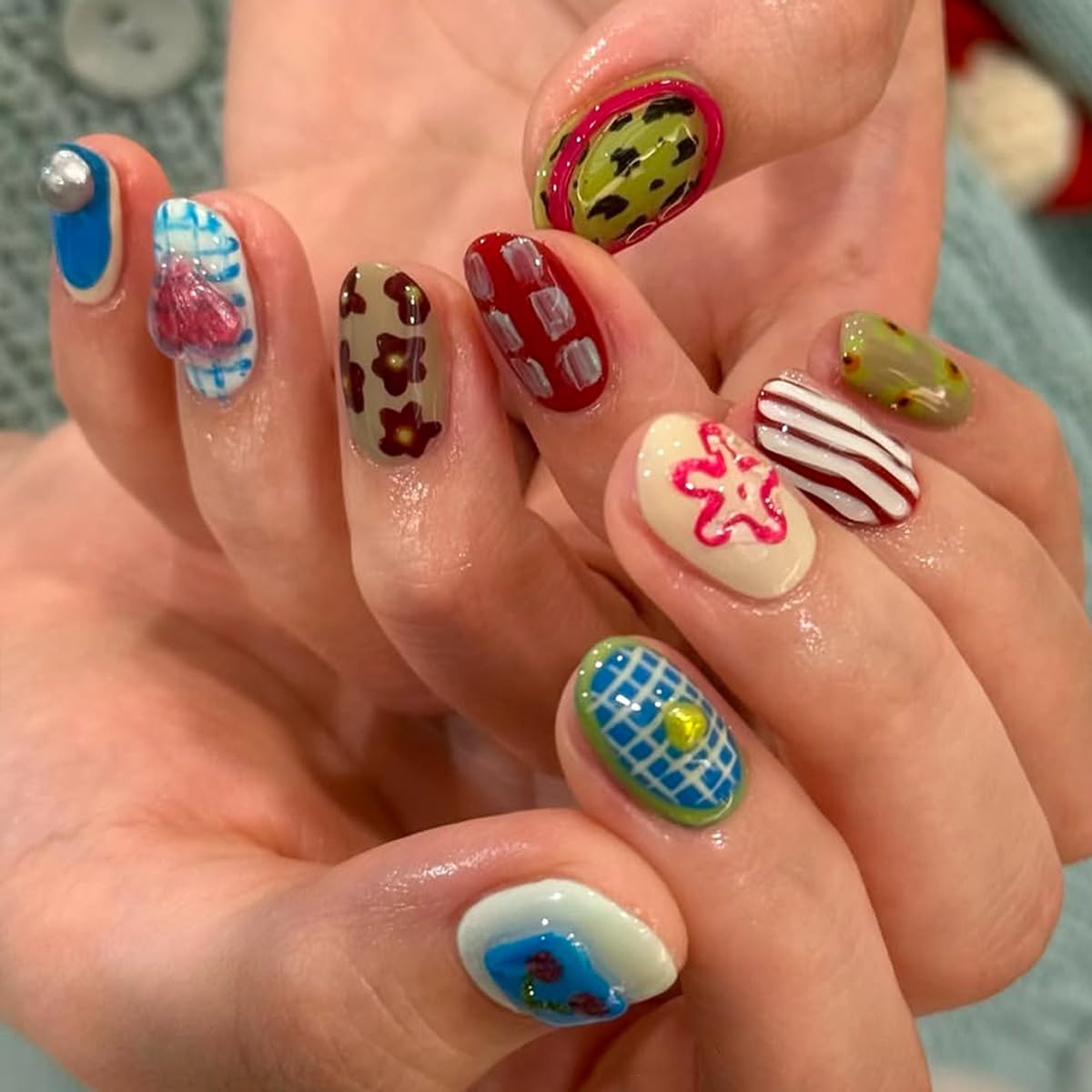 24Pcs Cute Press on Nails Short Oval Fake Nails Y2K Style 3D Mixed Pattern Colors False Nails with Design Glossy Acrylic Nails Reusable Full Cover Stick on Nails for Women Daily Manicure Wear