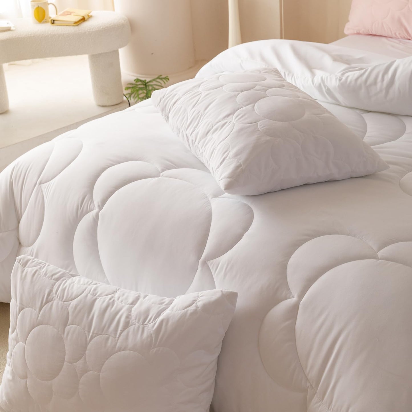 Luxlovery White Sunflower Comforter Set Queen Plain White Boho Farmhouse Quilts Floral Bedding Comforter Set Soft Breathable Elegant Bohemian Comforter Queen Size