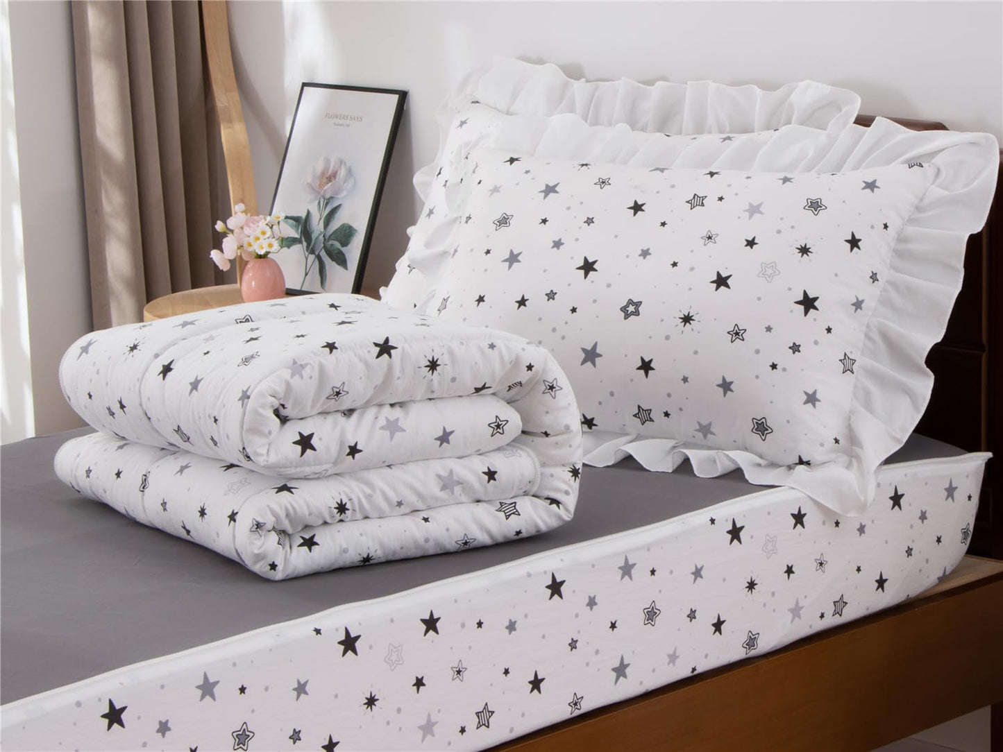 NTBED Star Printed Zipper Bedding Sets Twin for Kids Boys Lightweight Microfiber Black White Comforter Set with Fitted Sheet Pillow Covers
