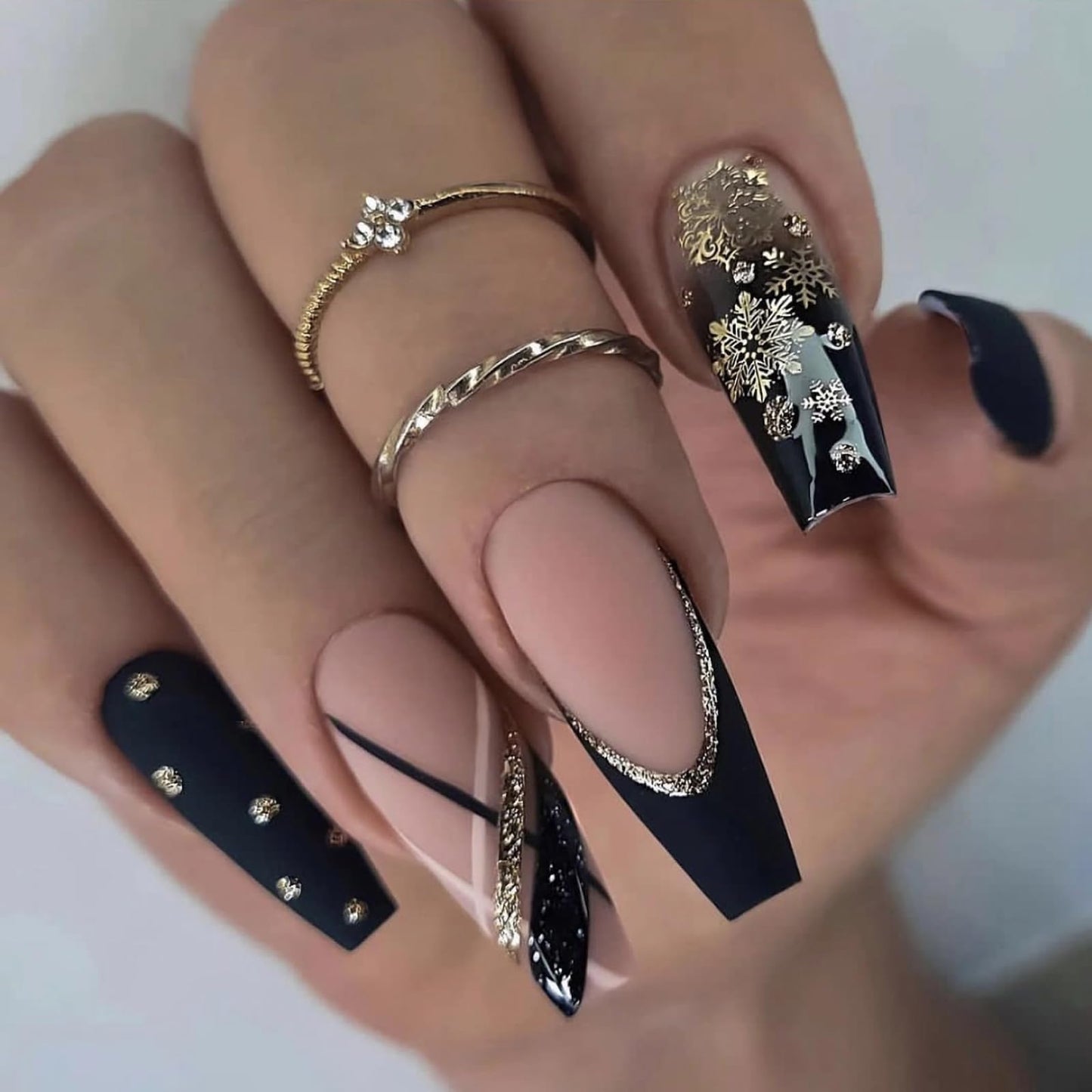 MISUD Press on Nails - Long Coffin Fake Nails with Black Gold, Acrylic Snowflake Glitter Design 24 pcs