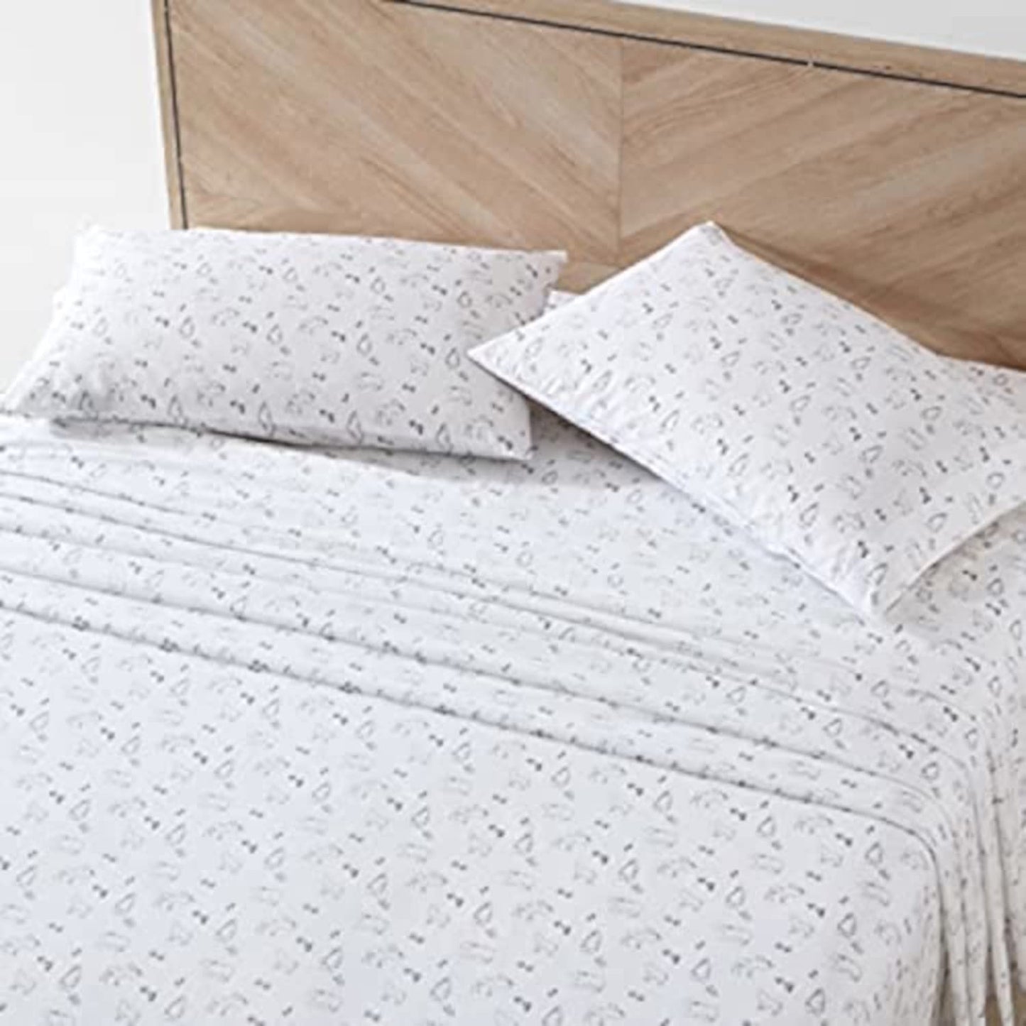 Eddie Bauer - Twin Size Sheet Set, 100% Cotton Percale Bedding, Crisp & Breathable Bed Sheets with Pillowcase, Fully Elastic Fitted Sheet, Deep Pocket Fit (Animal Tracks)
