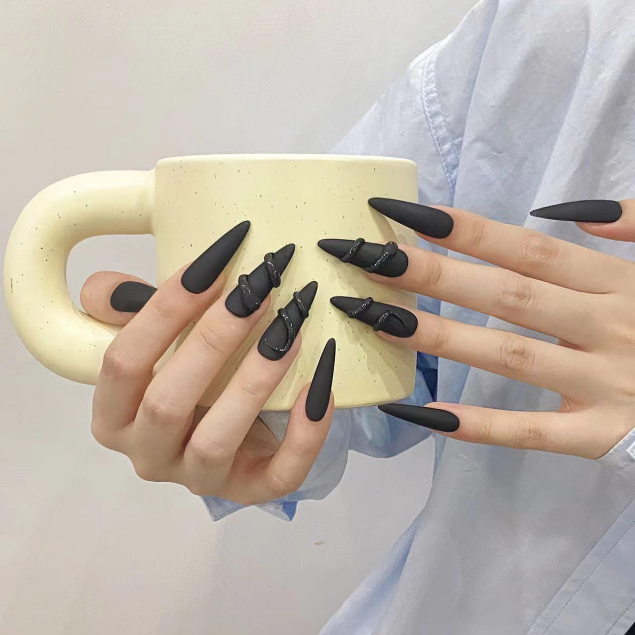 Handmade Press on Nails Stiletto 3D Snake Design in Pure Black: Elegant Matte and Glossy Finish Handmade Stiletto Press on Nails 3D Luxury Press on Nails（S）