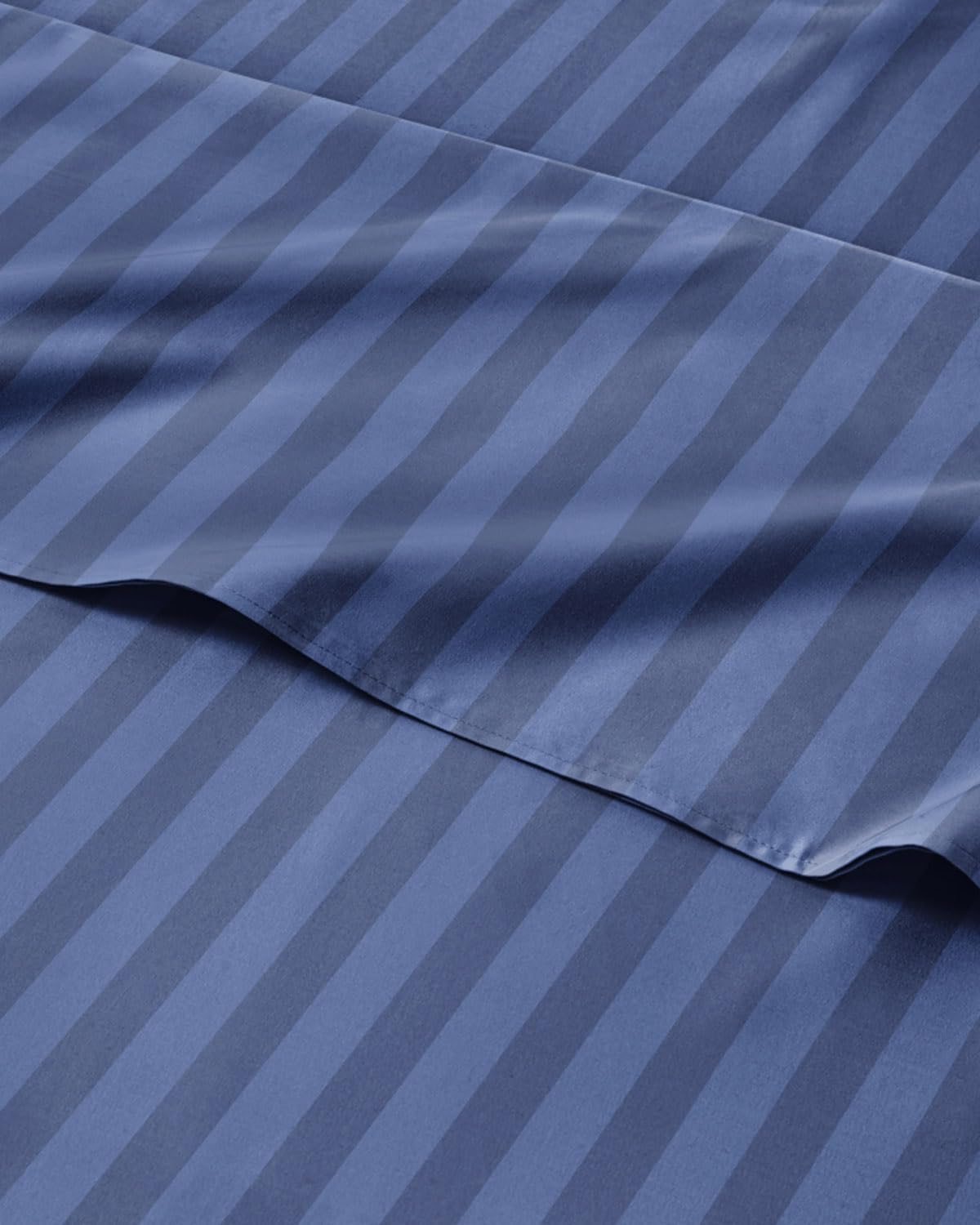 Striped Sheets - Blue Striped Sheets - 1 Flat & 1 Fitted & 2 Pillowcases w/ Deep Pockets – Comfy, Wrinkle & Fade Free - Ultra-Soft, Breathable & Cooling – Luxury Pinstripe Bedding - Full Size Bed Set