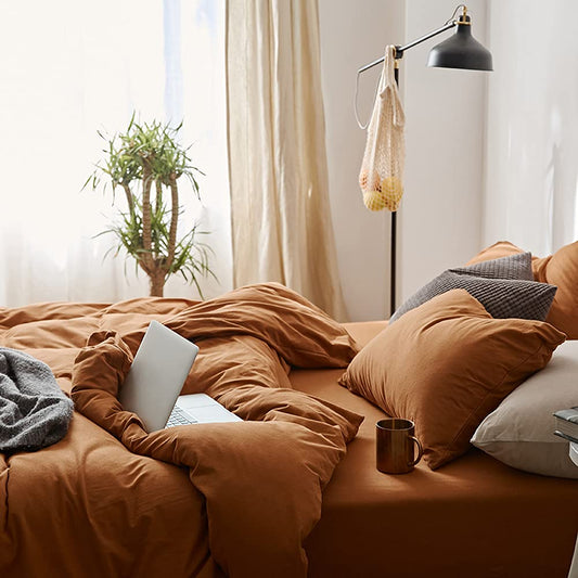 Omelas Caramel Pumpkin Duvet Cover Queen Size Burnt Orange Rust Modern Minimalist Style Solid Color Bedding Sets 3 Pieces Soft Microfiber Comforter Covers with Zipper Closure for Women Men