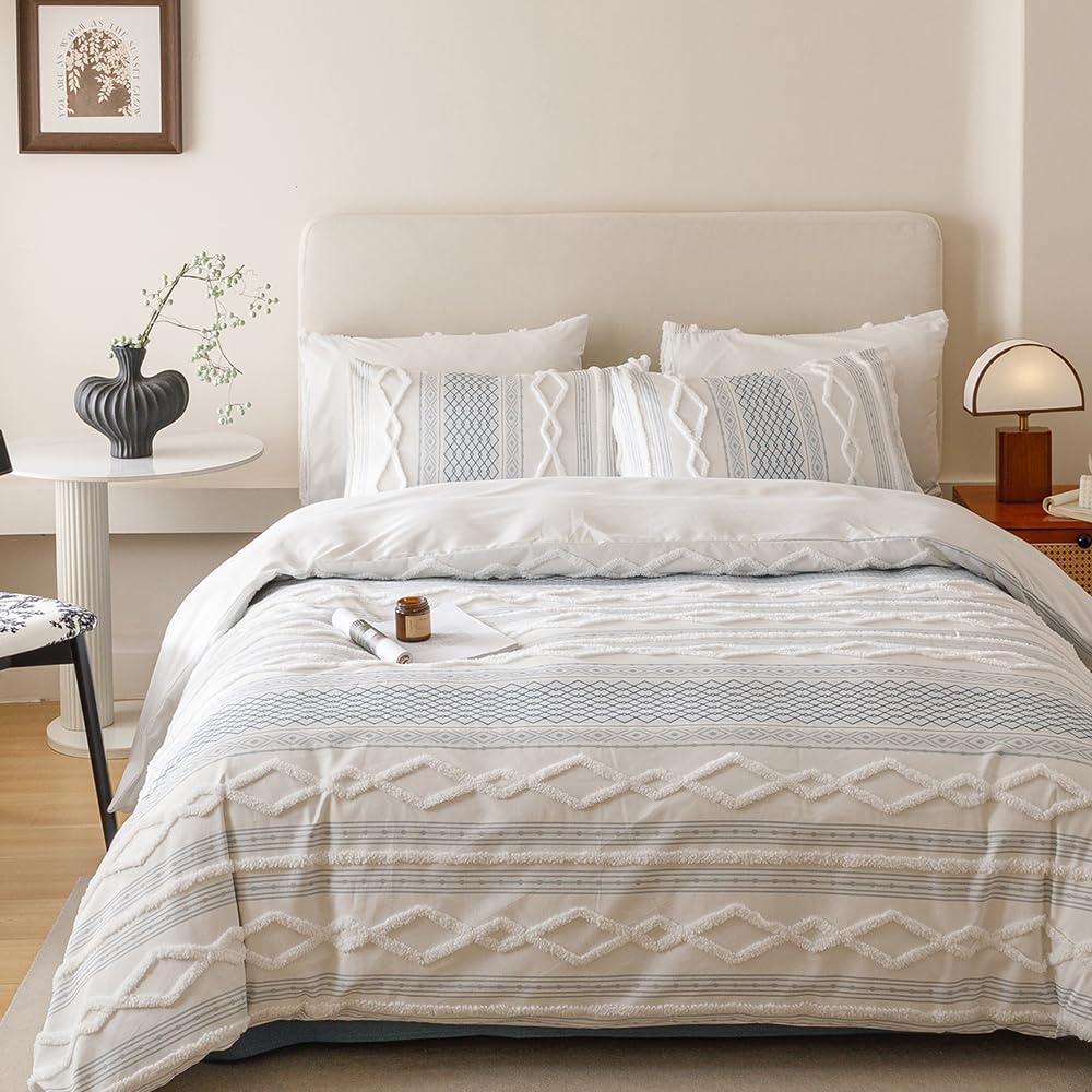 CLOTHKNOW White Blue Bohemian Queen Comforter Set Farmhouse Bedding Comforter Sets Clipped Jacquard Stripes Comforter Soft Fluffy